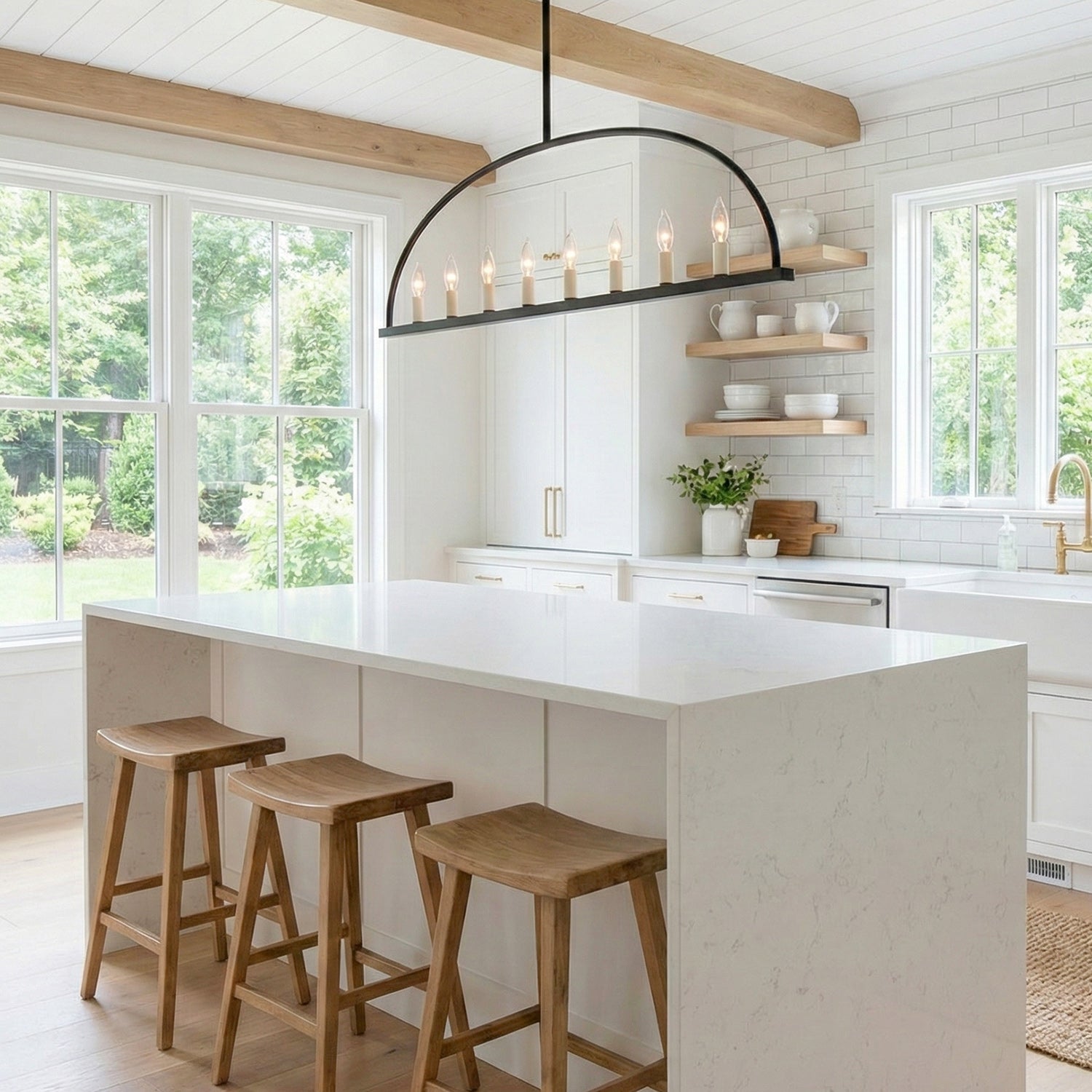 Abbott Minimalist Iron Linear Chandelier