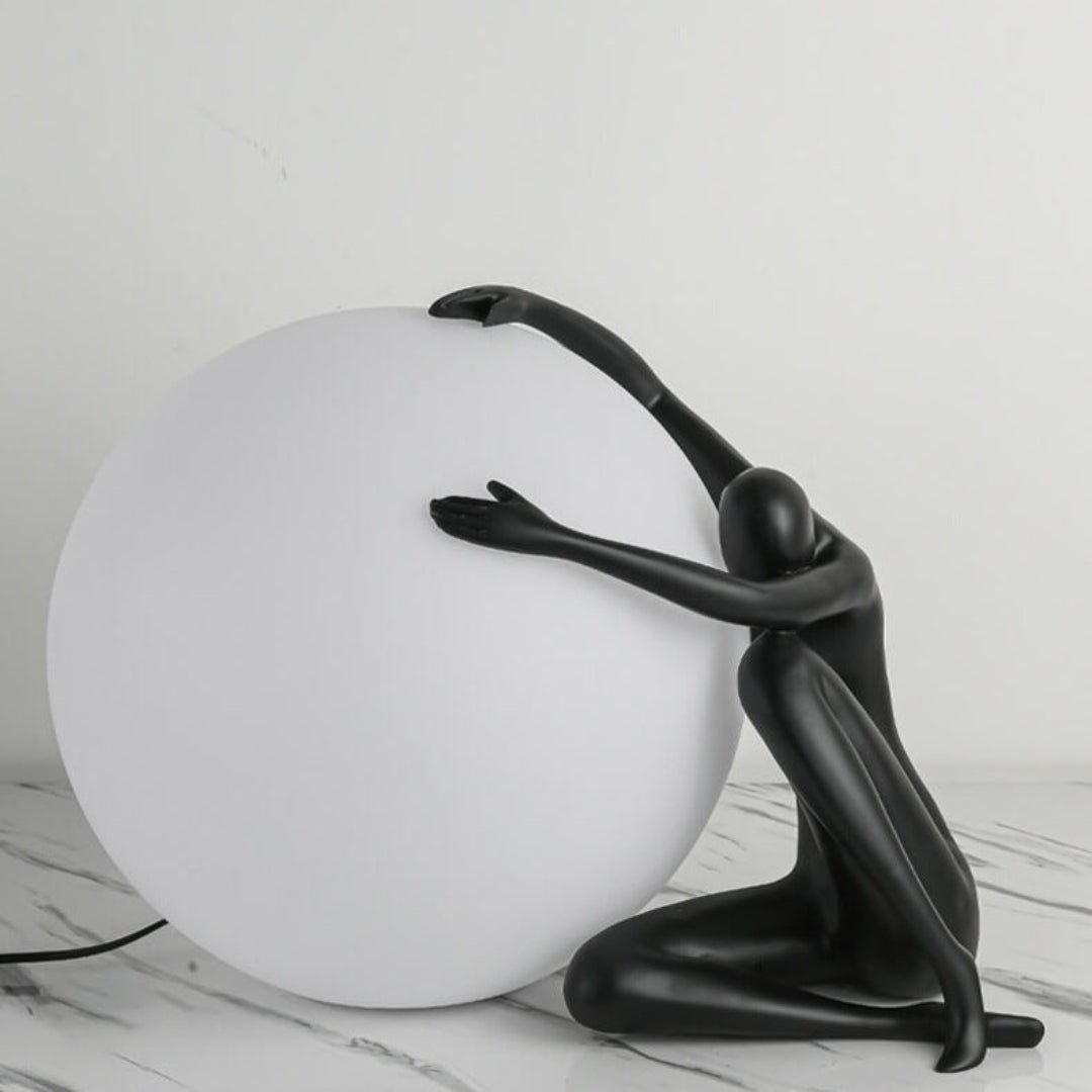 Humanoid Ball Holding Table Lamp - Blowlighting