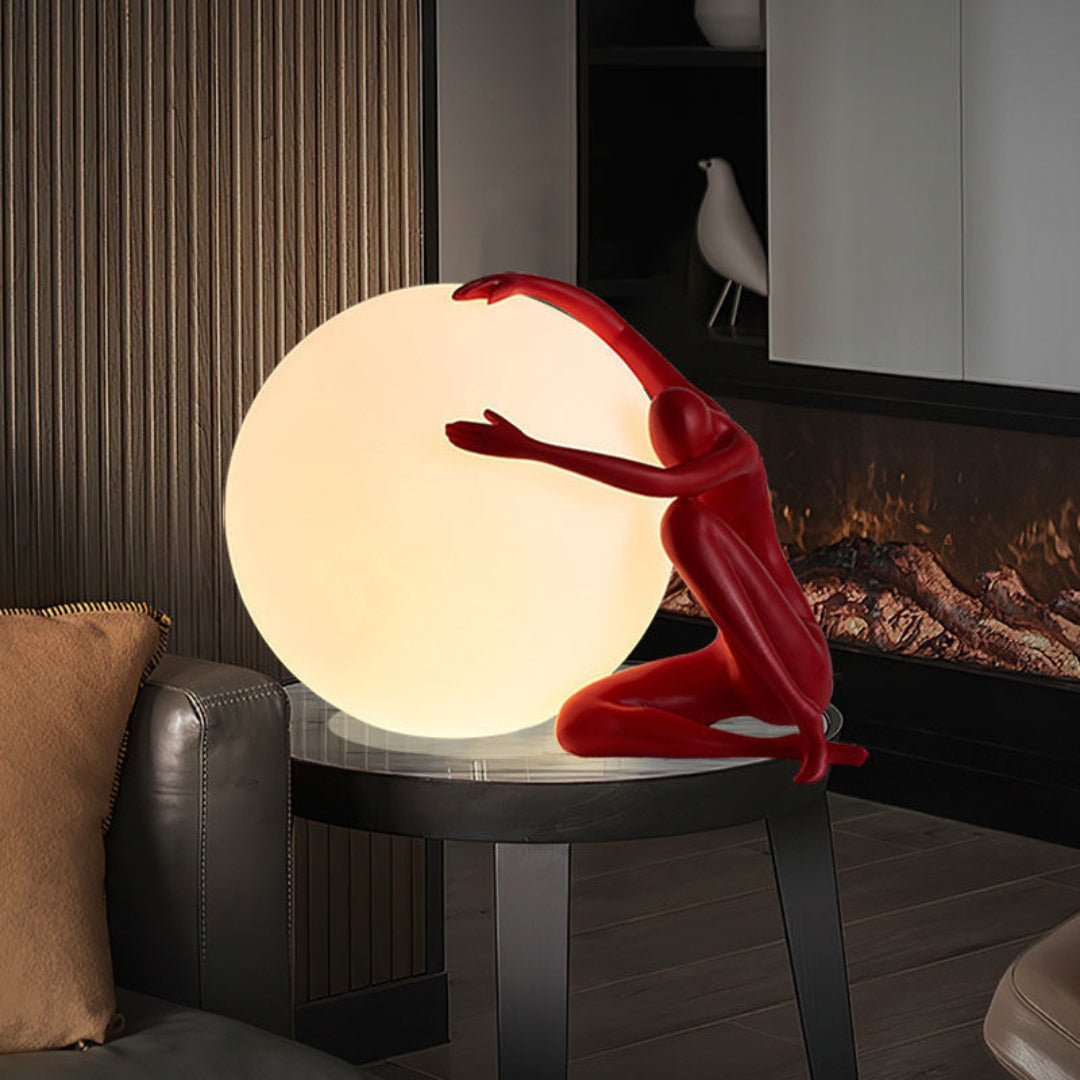 Humanoid Ball Holding Table Lamp - Blowlighting