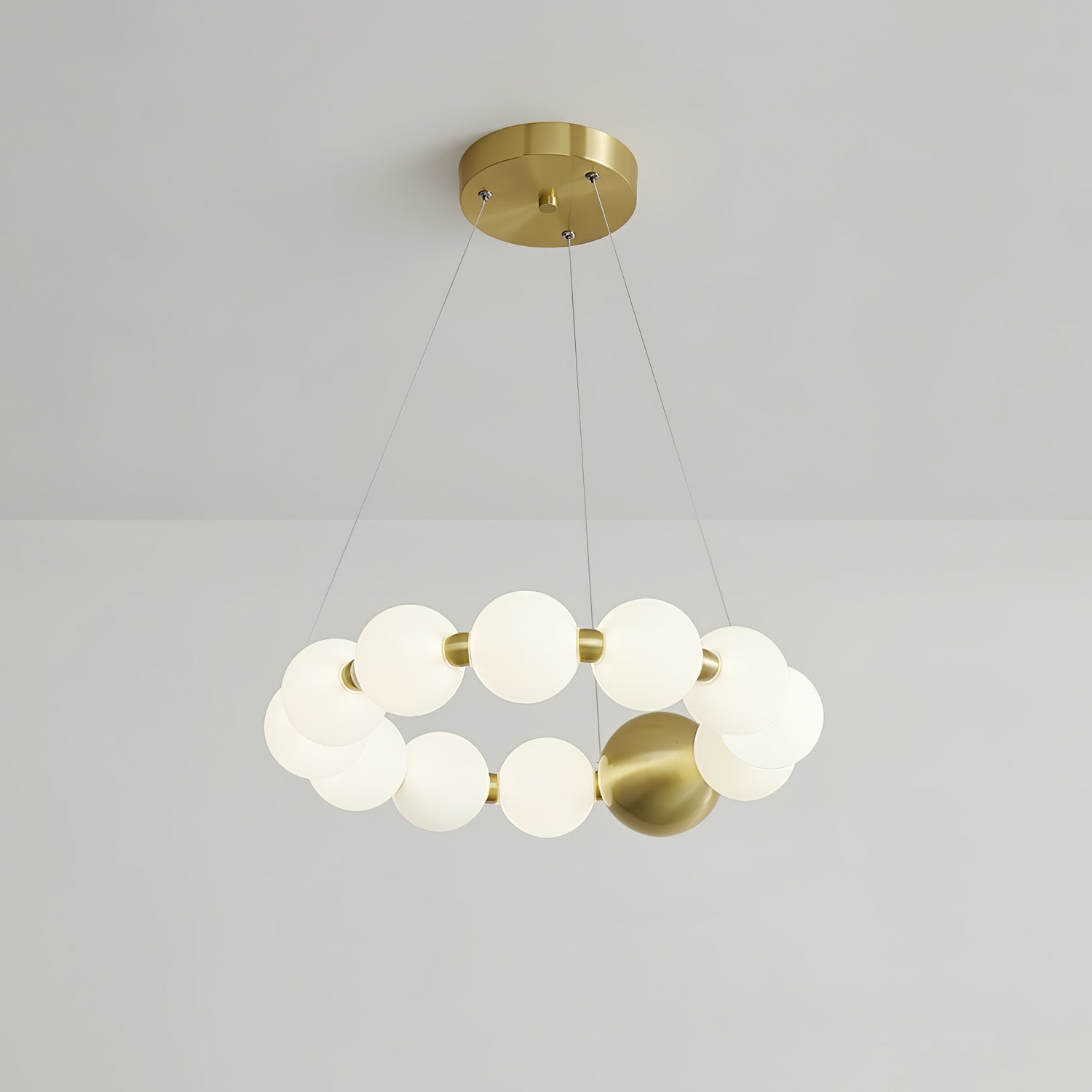 Cetalan Elegance Art Pearls Plastic Chandelier - Blowlighting