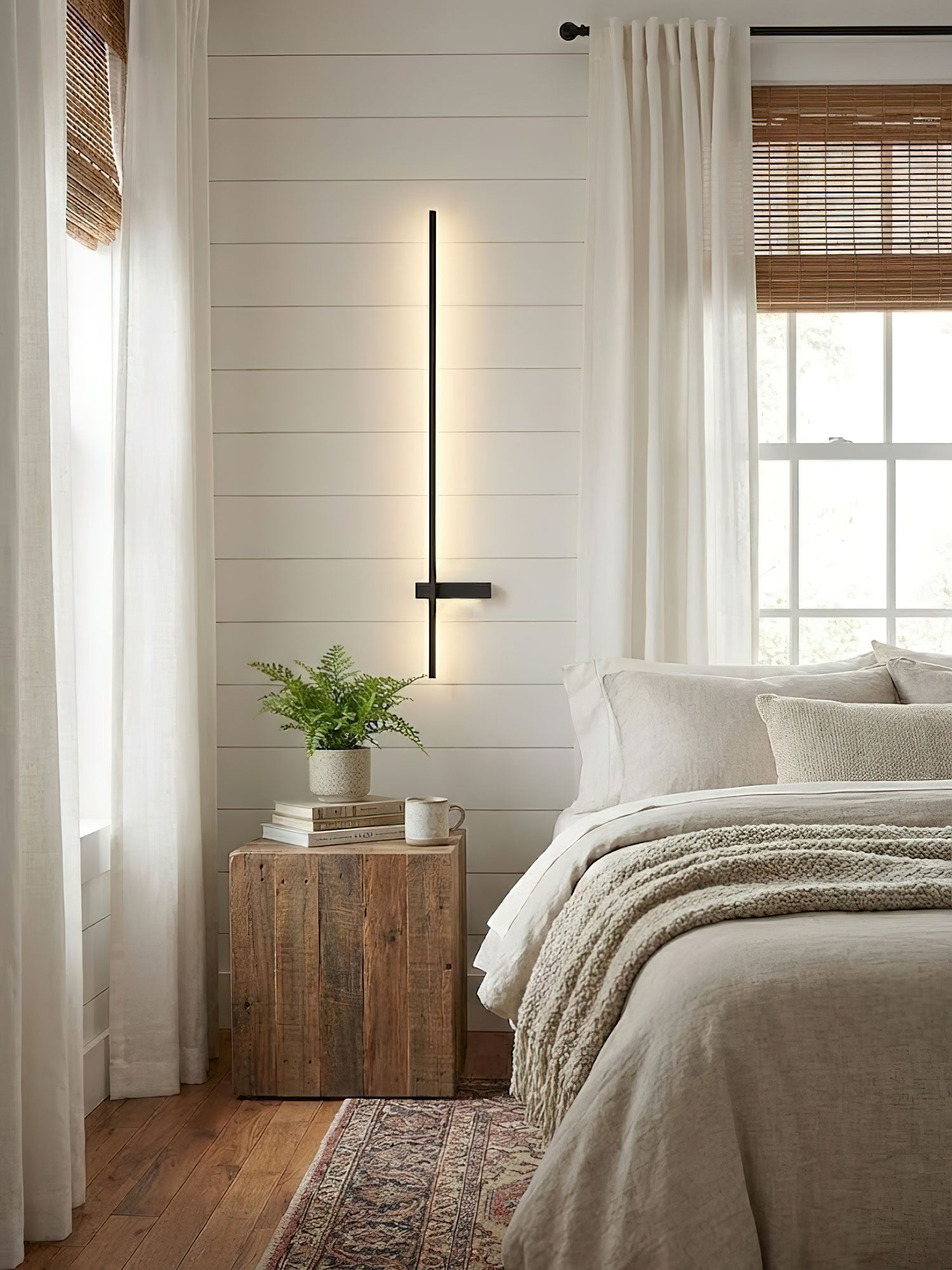 Adeline Linear Sconce - Vakkerlight