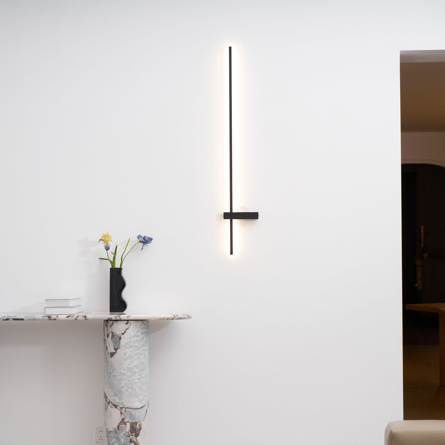Adeline Linear Sconce - Vakkerlight