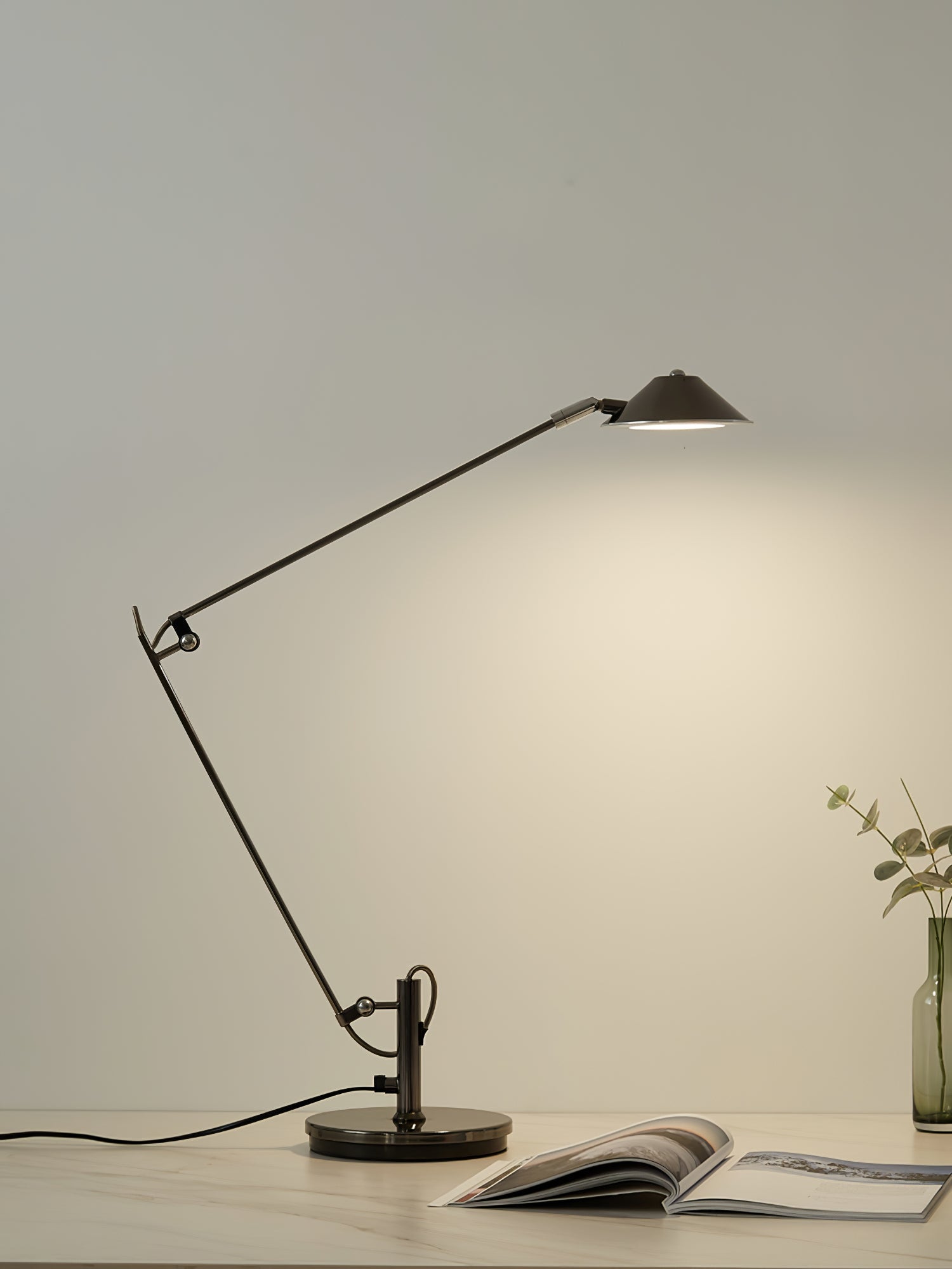 Adjustable Black Office Task Lamp - Blowlighting