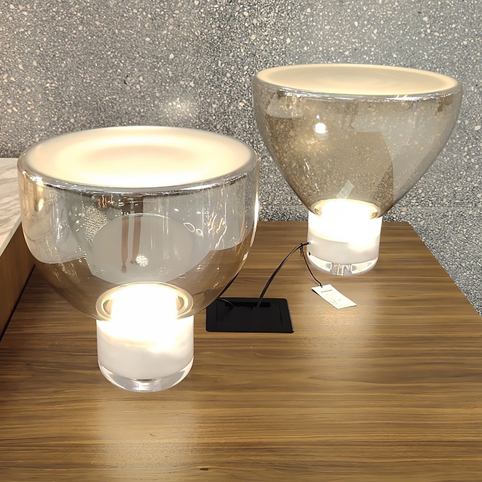 Aella Table Lamp - Blowlighting