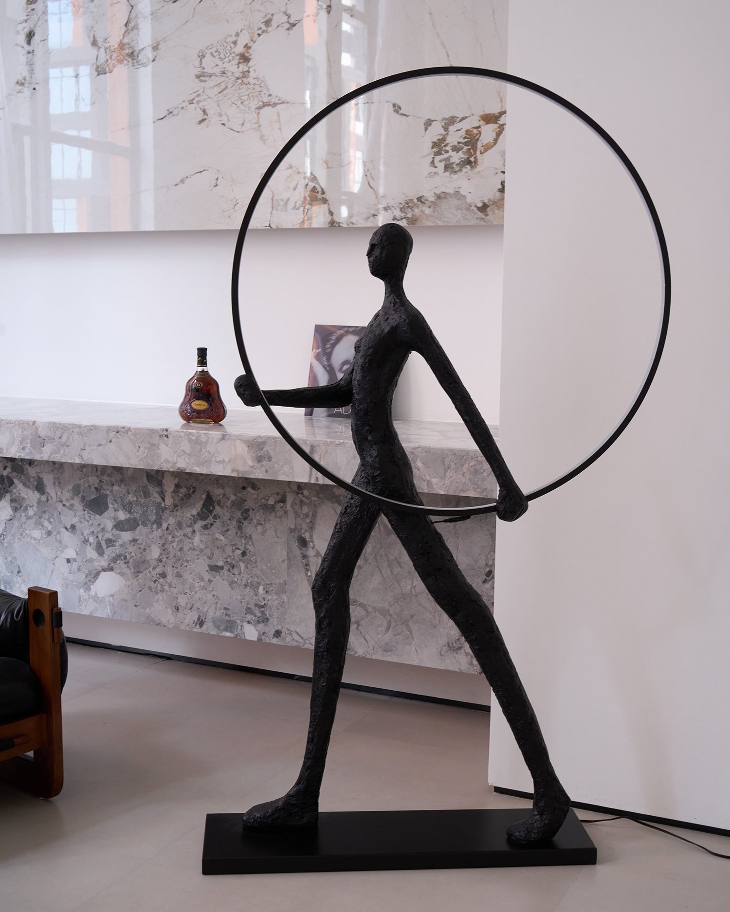 Aeon Sculpture Floor Lamp - Blowlighting