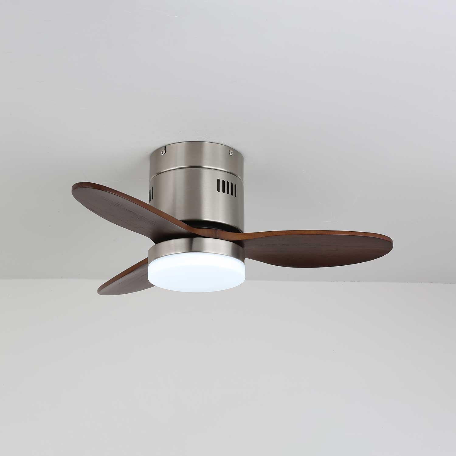 Eris Minimalist Wood Ceiling Fan Light - Blowlighting