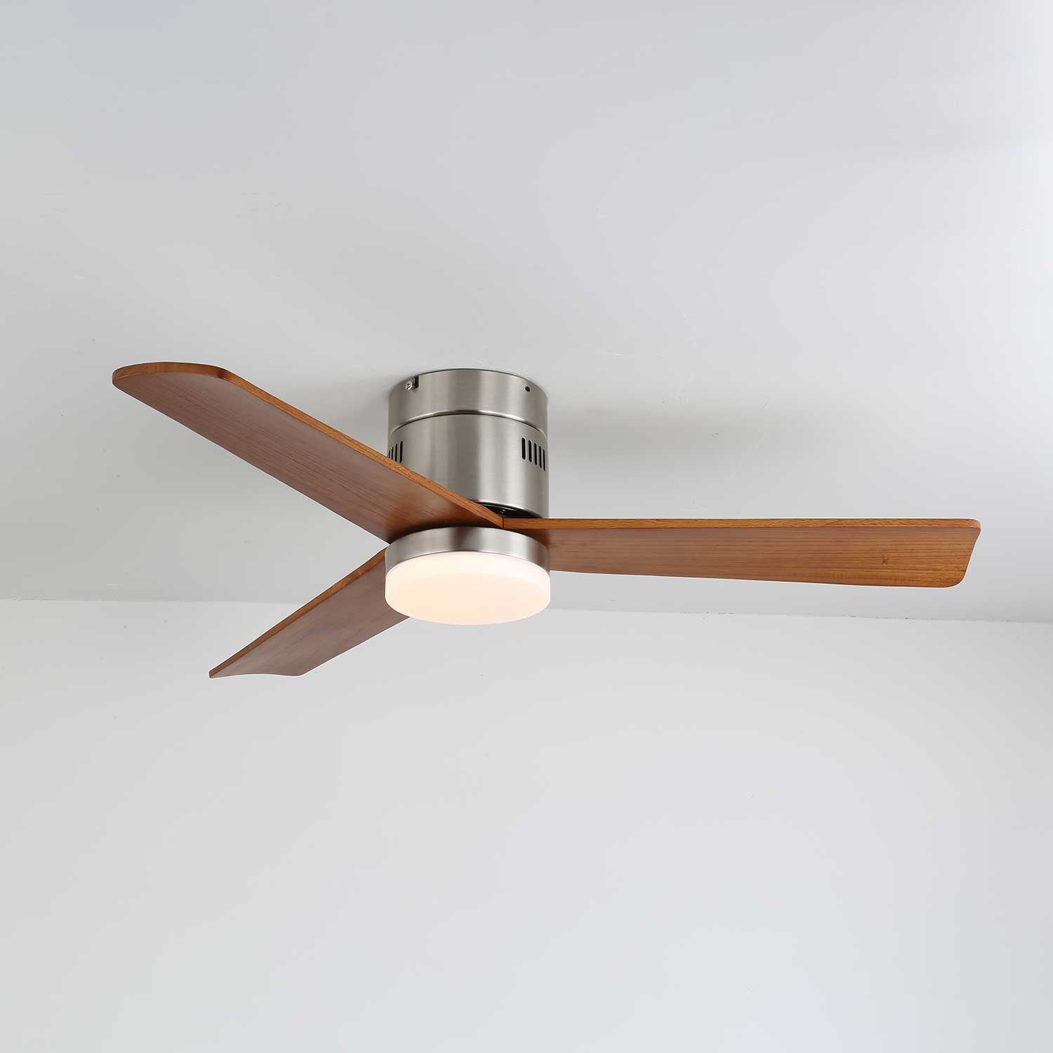 Eris Minimalist Wood Ceiling Fan Light - Blowlighting
