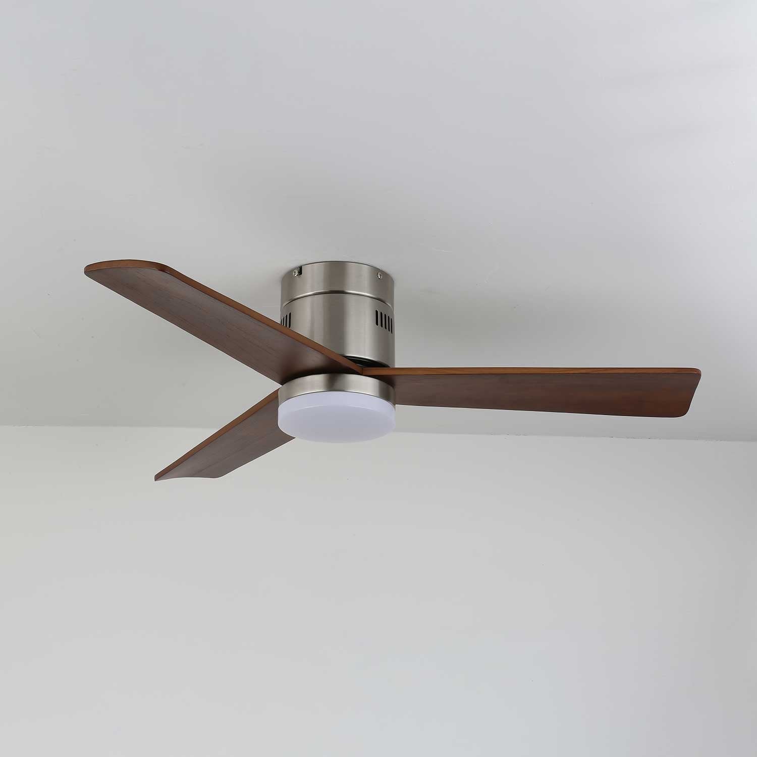 Eris Minimalist Wood Ceiling Fan Light - Blowlighting