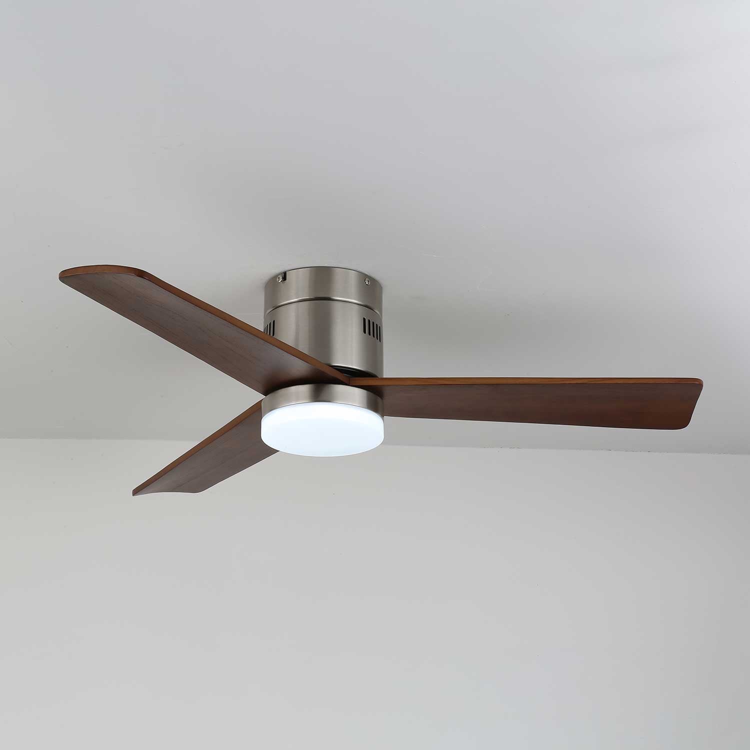 Eris Minimalist Wood Ceiling Fan Light - Blowlighting