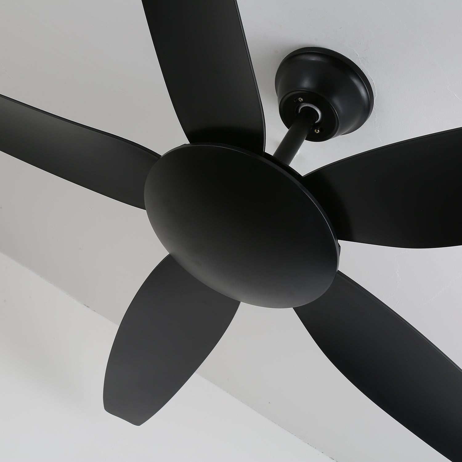Onyxa Minimalist Ceiling Fan Light - Blowlighting