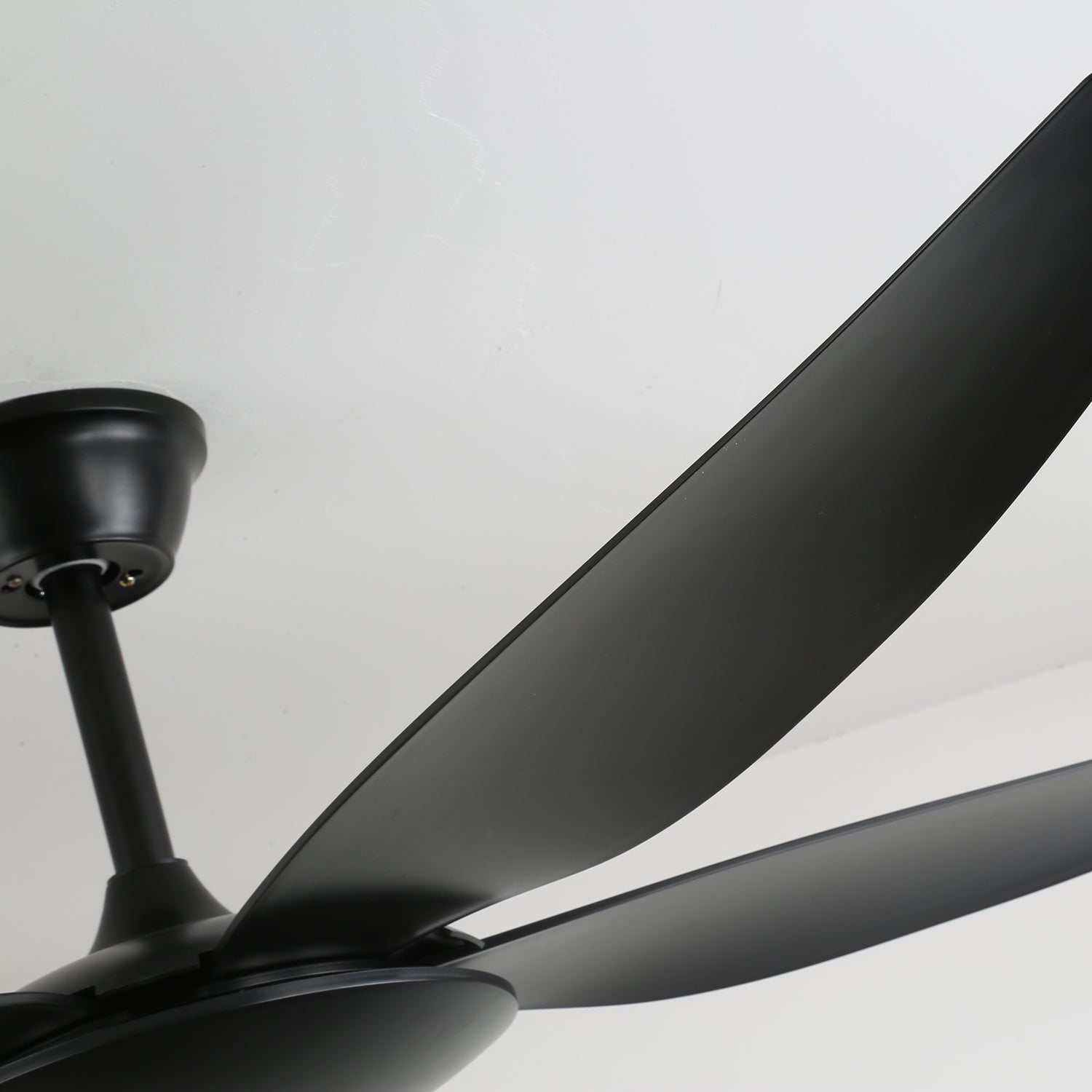 Onyxa Minimalist Ceiling Fan Light - Blowlighting