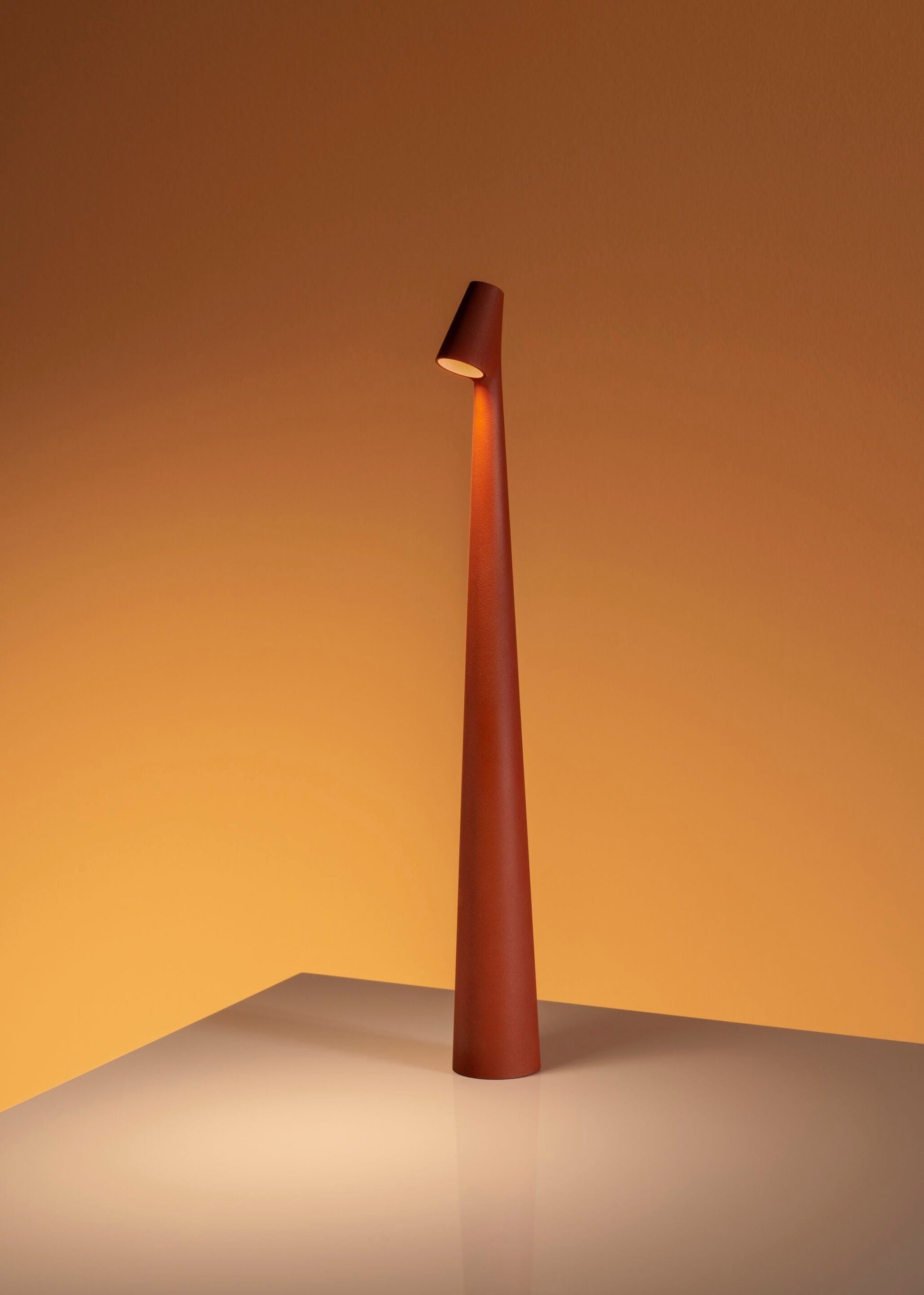 Africa Portable Table Lamp - Blowlighting