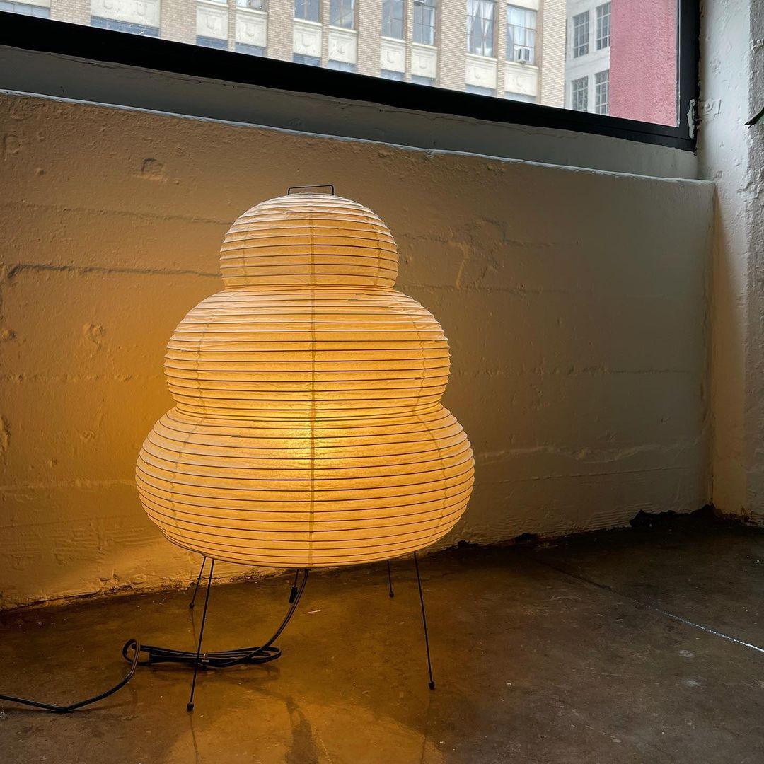 Akari Paper Table Lamp - Blowlighting