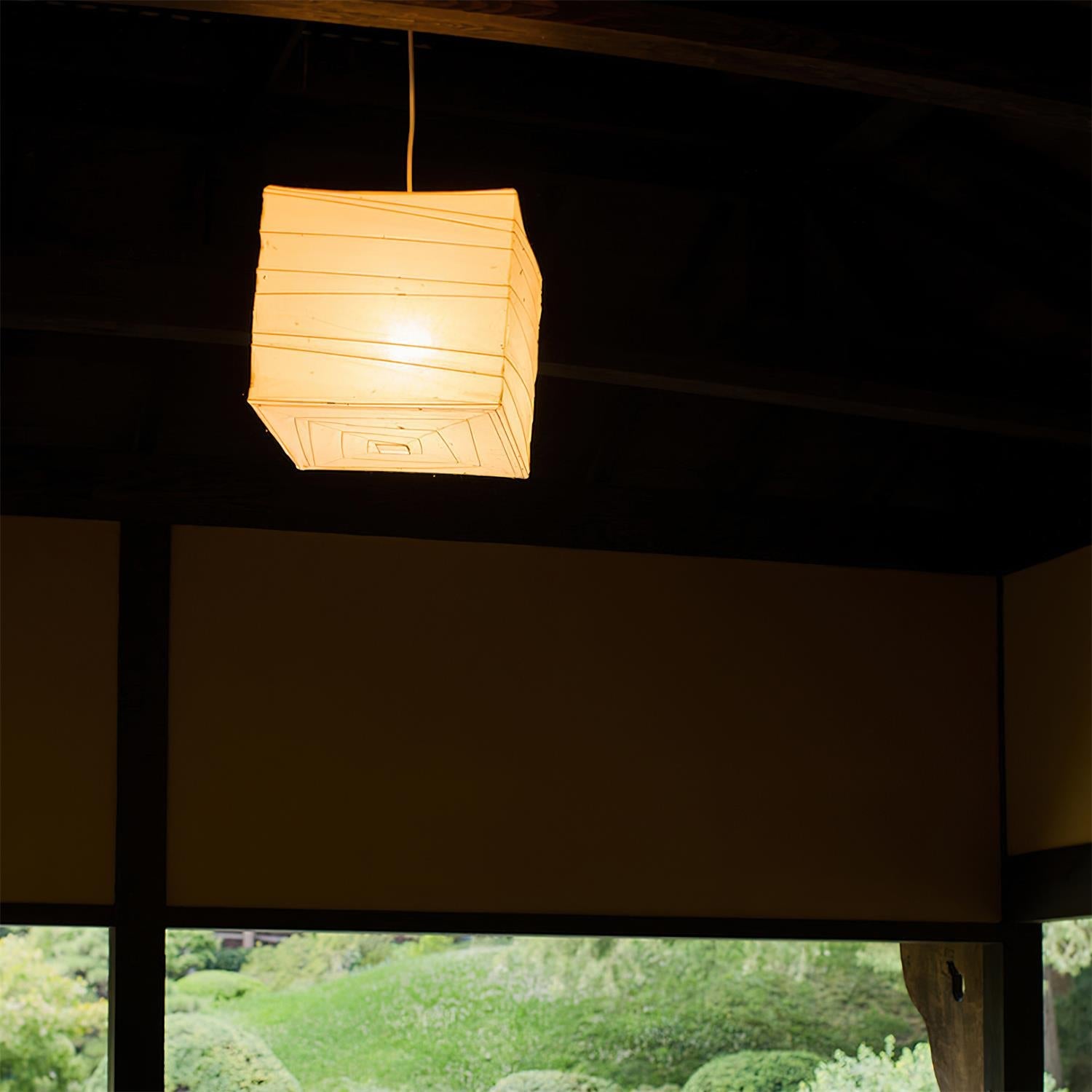 Akari Minimalist Paper 33X Pendant Light