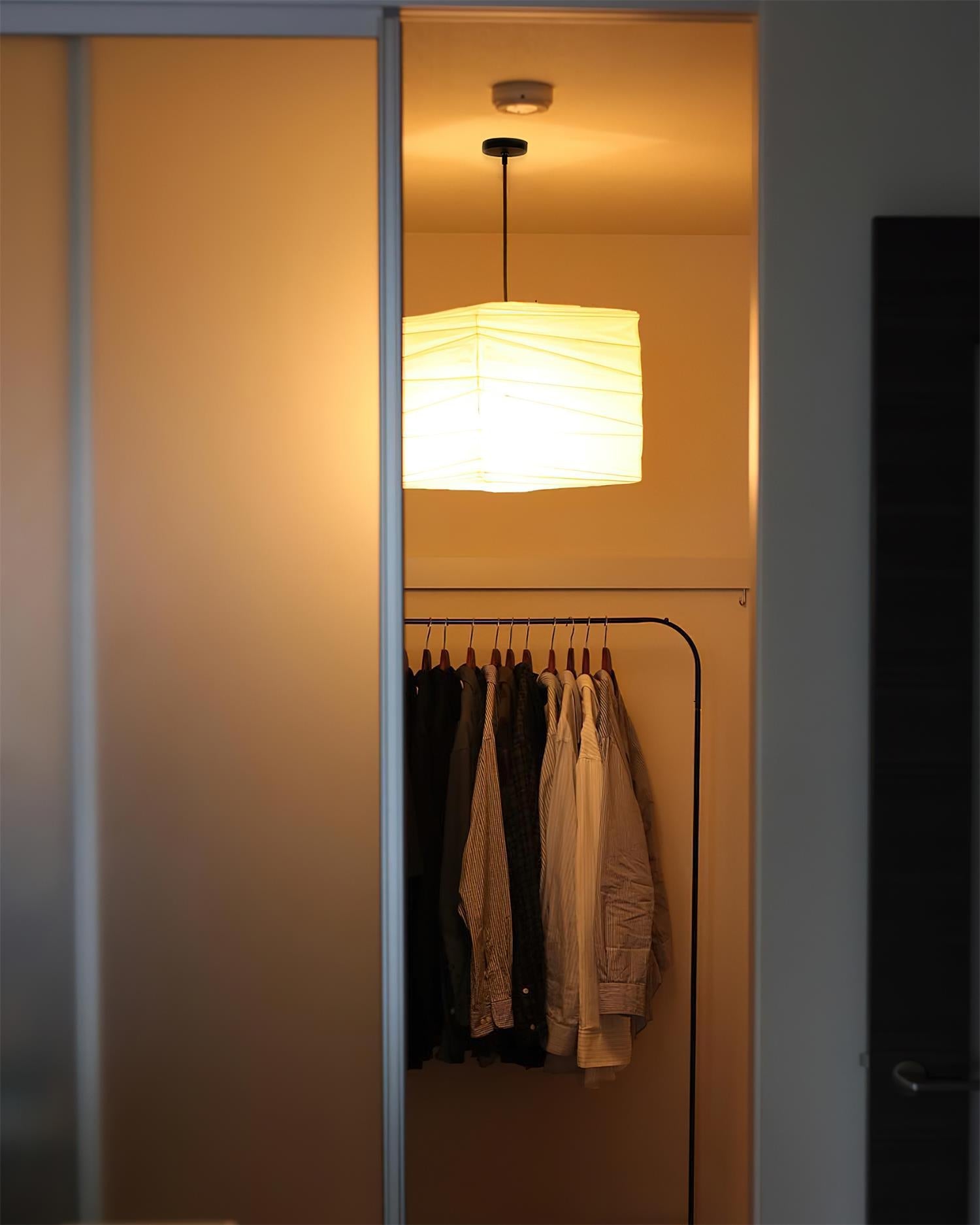 Akari Minimalist Paper 33X Pendant Light