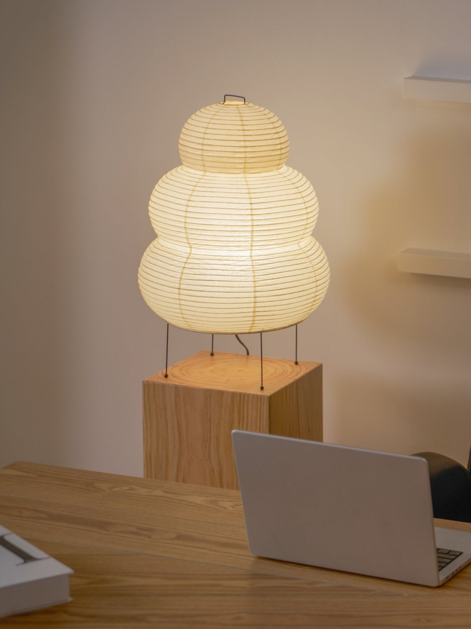 Akari Paper Table Lamp - Blowlighting