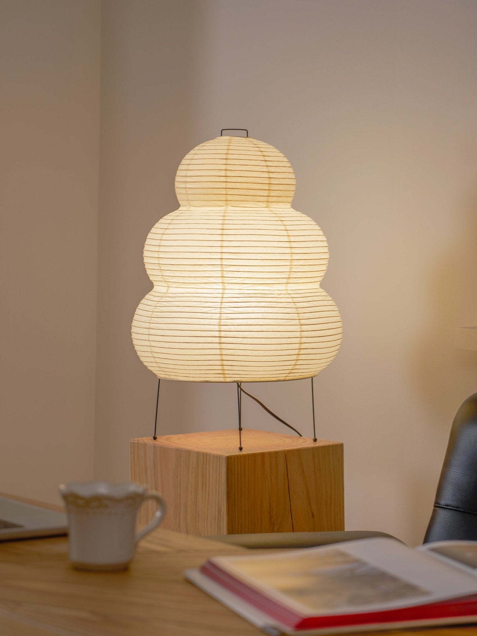 Akari Paper Table Lamp - Blowlighting