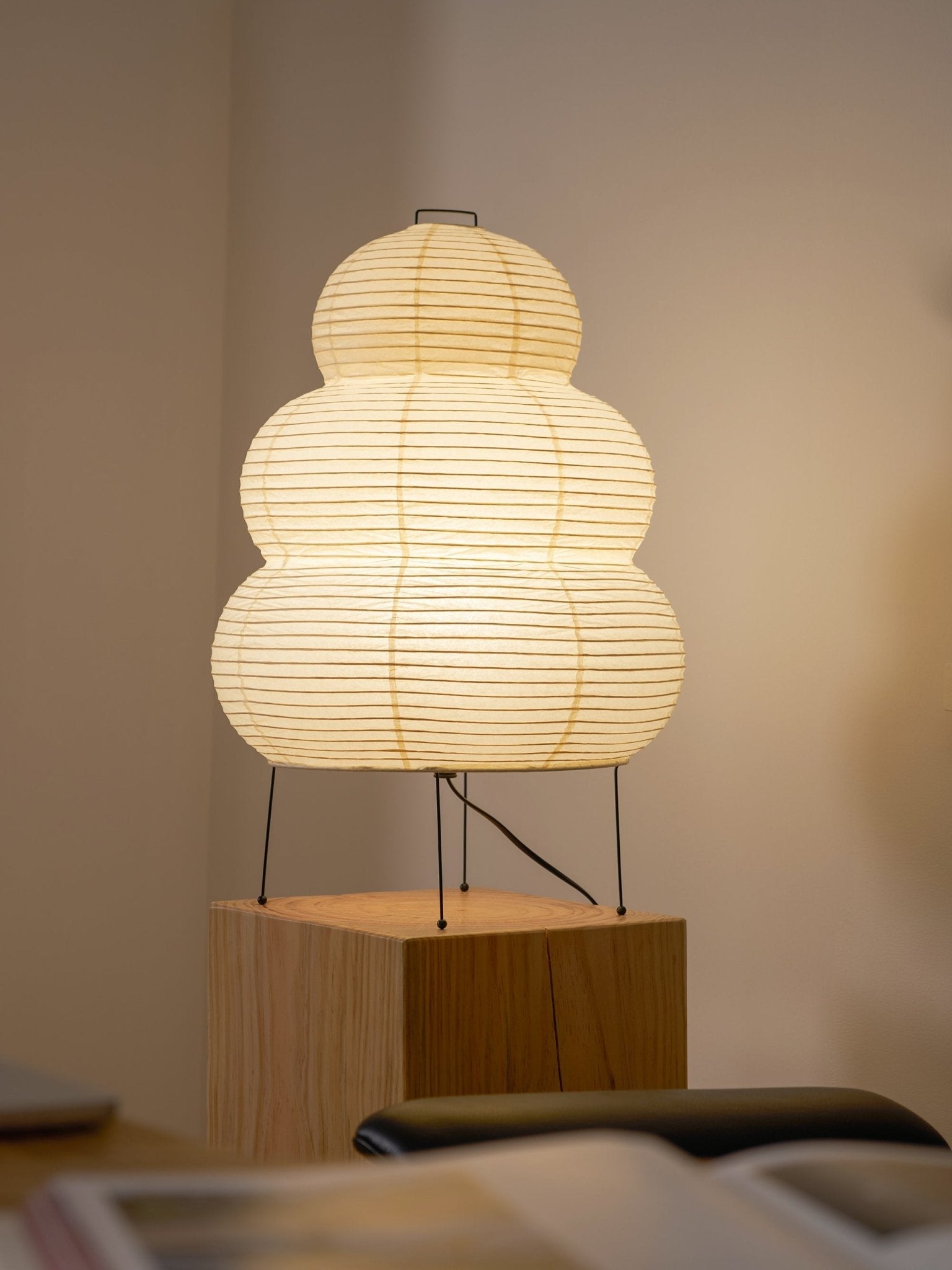 Akari Paper Table Lamp - Blowlighting