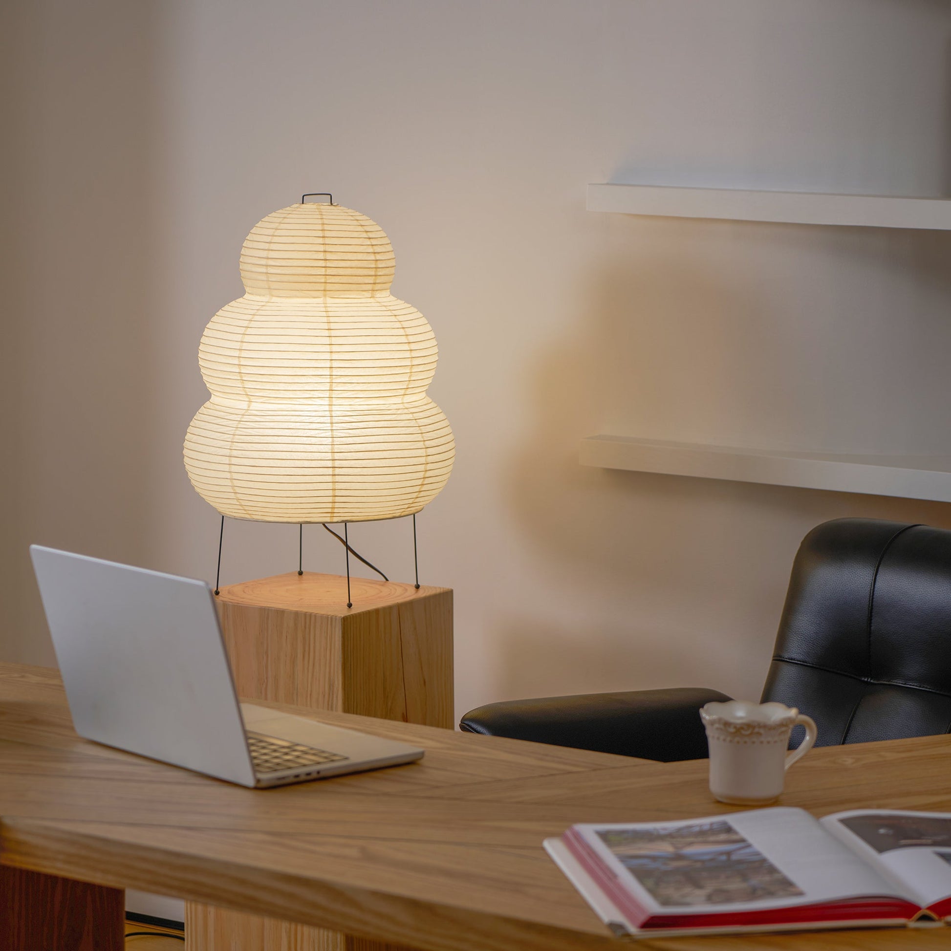 Akari Paper Table Lamp - Blowlighting