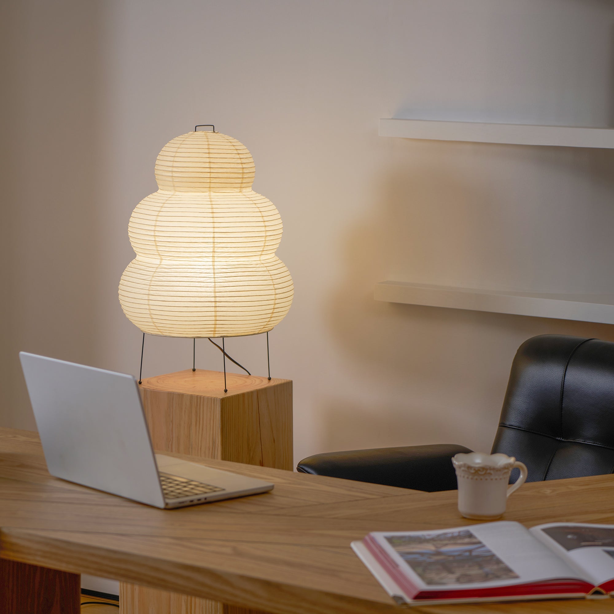 Akari Paper Table Lamp - Blowlighting