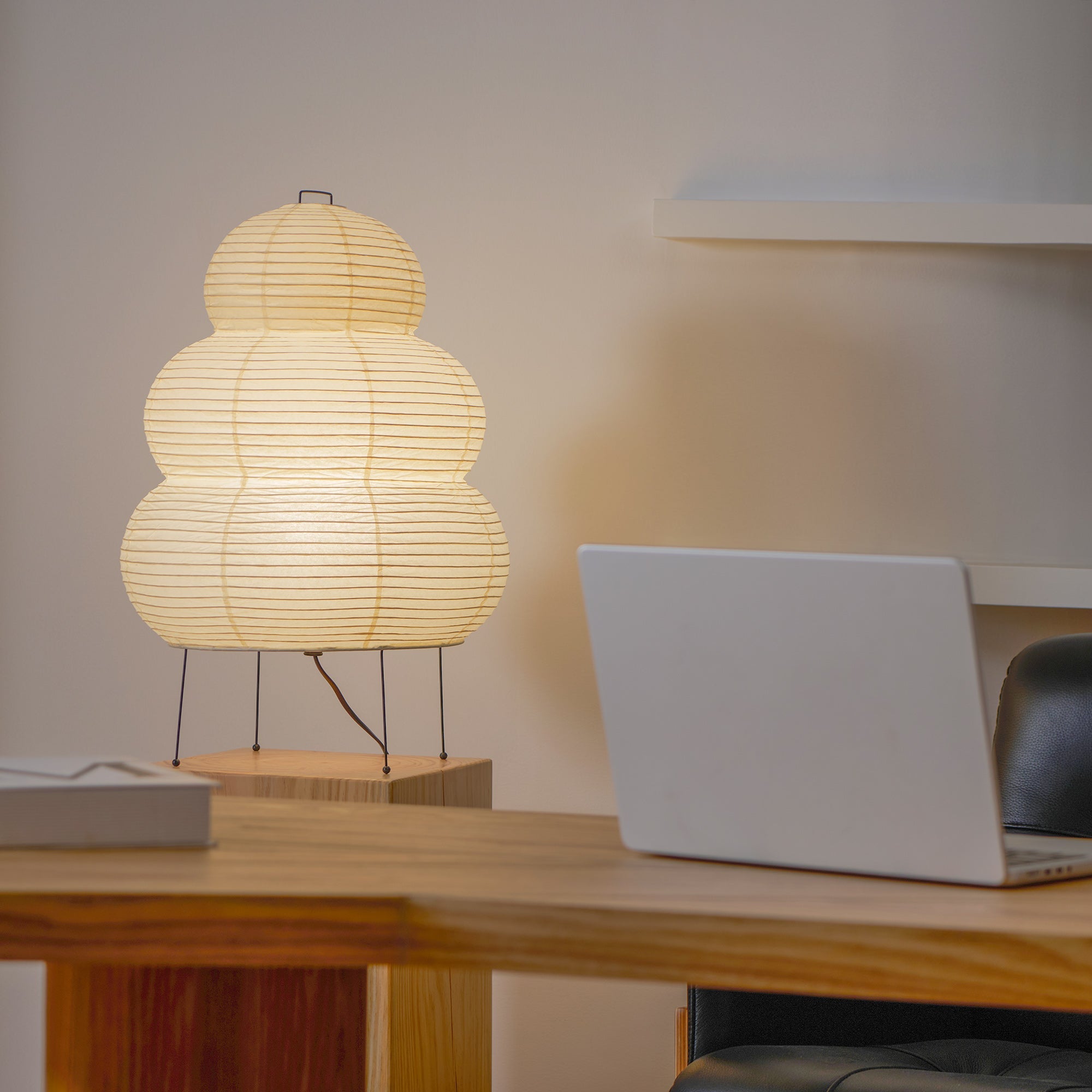 Akari Paper Table Lamp - Blowlighting