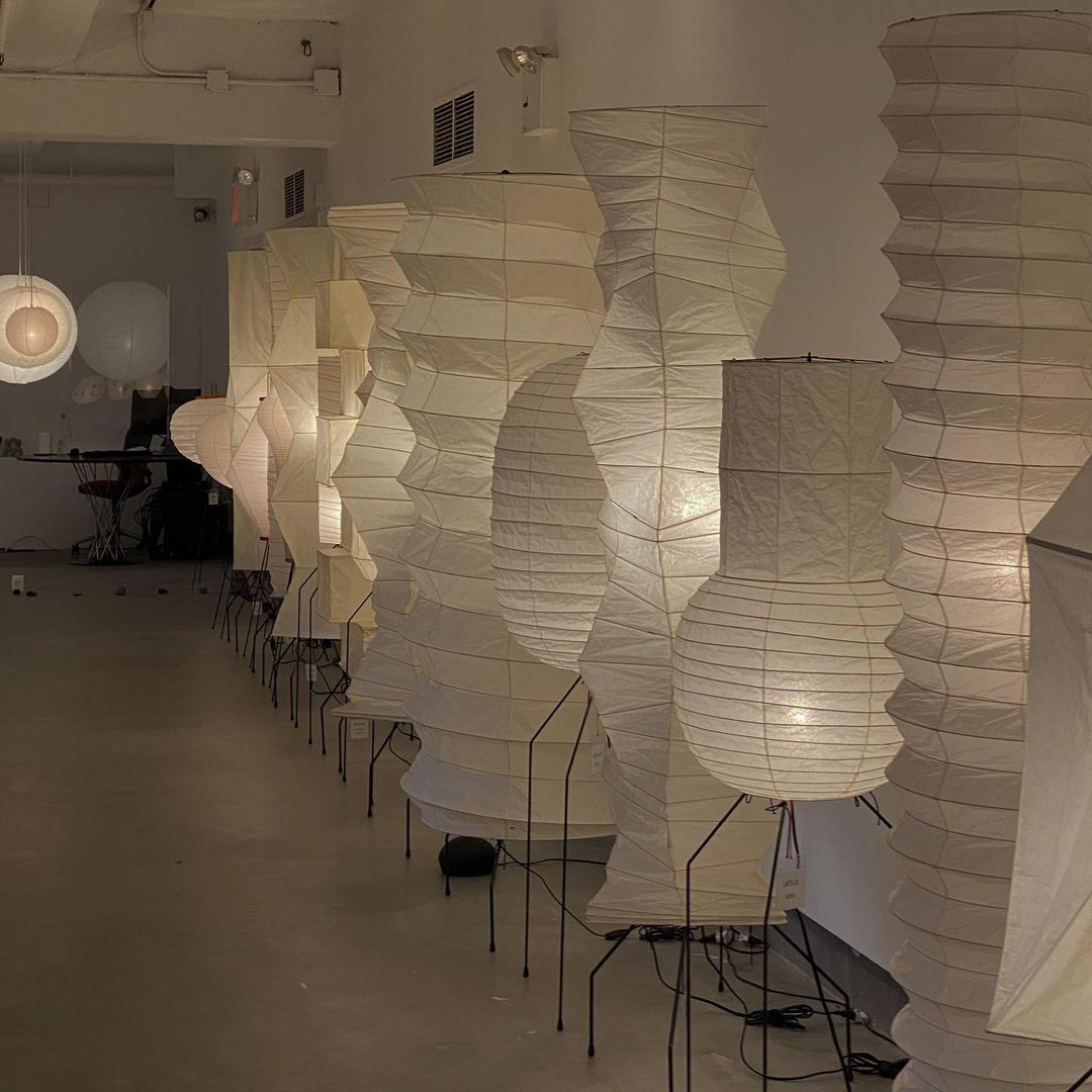 Rice Paper Floor Lamp - Blowlighting