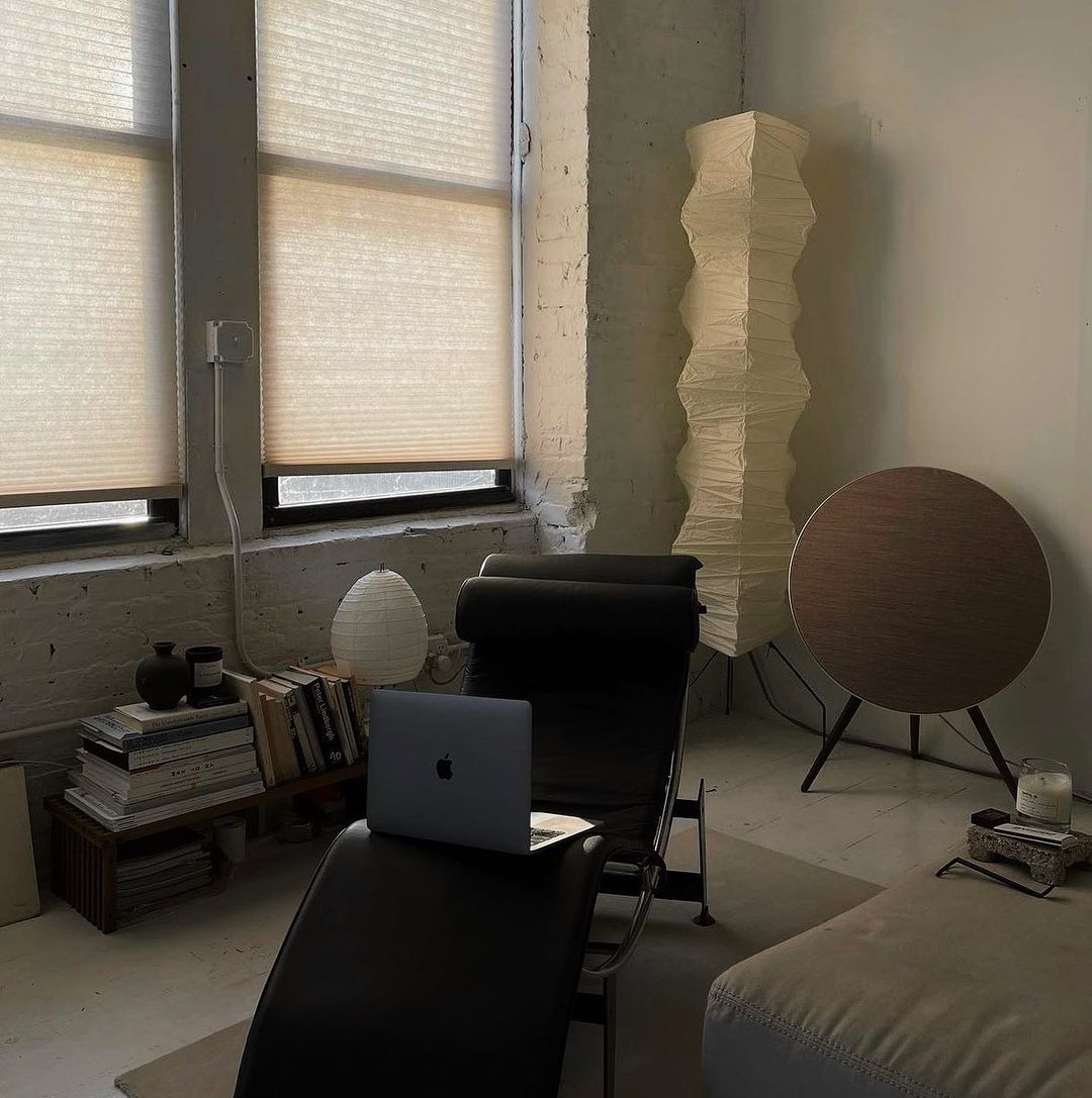 Rice Paper Floor Lamp - Blowlighting
