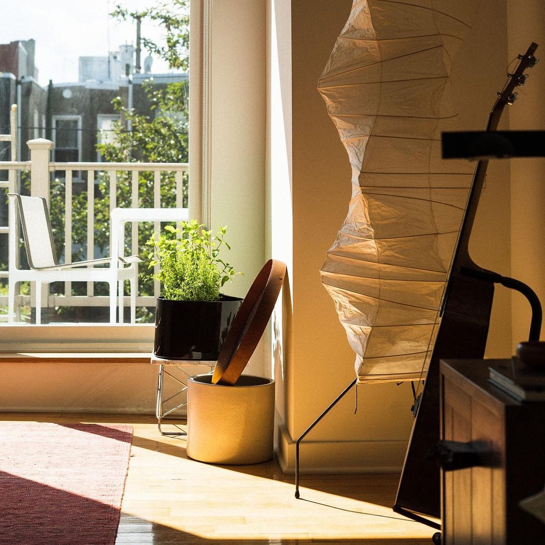 Rice Paper Floor Lamp - Blowlighting