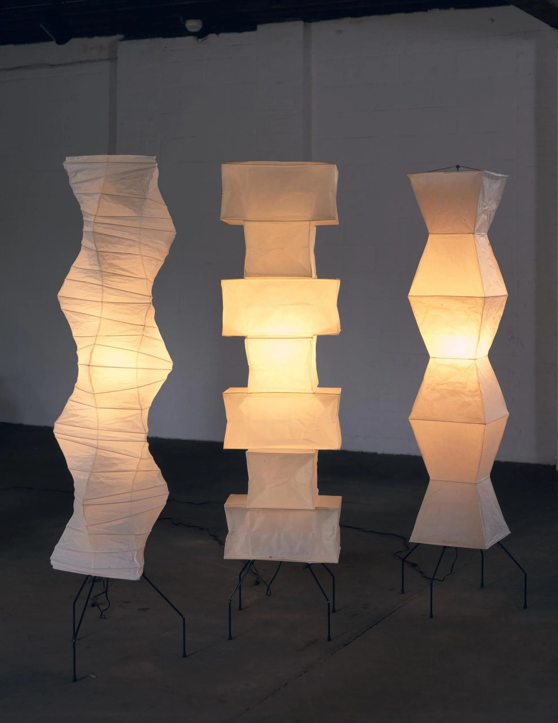 Rice Paper Floor Lamp - Blowlighting