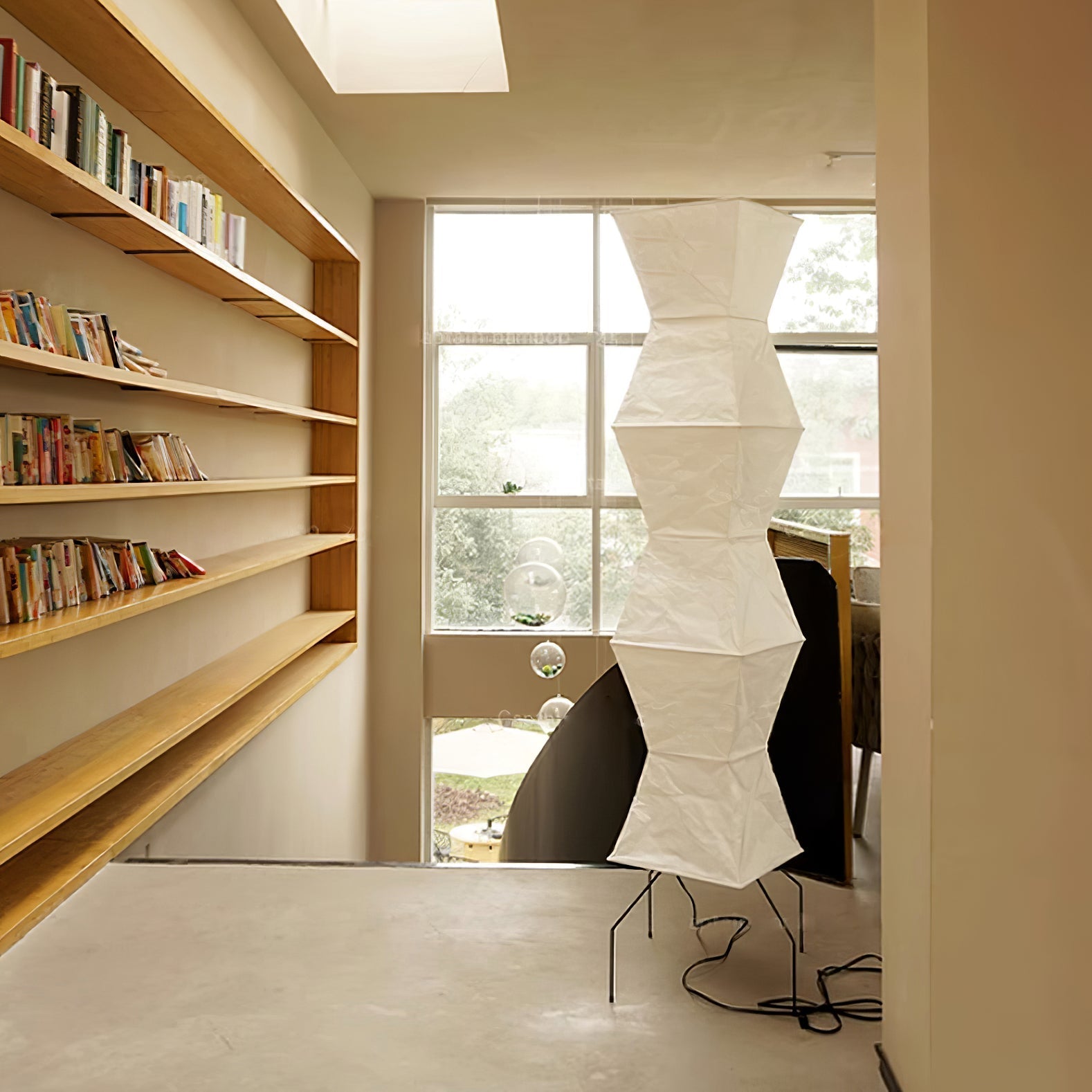Rice Paper Floor Lamp - Blowlighting