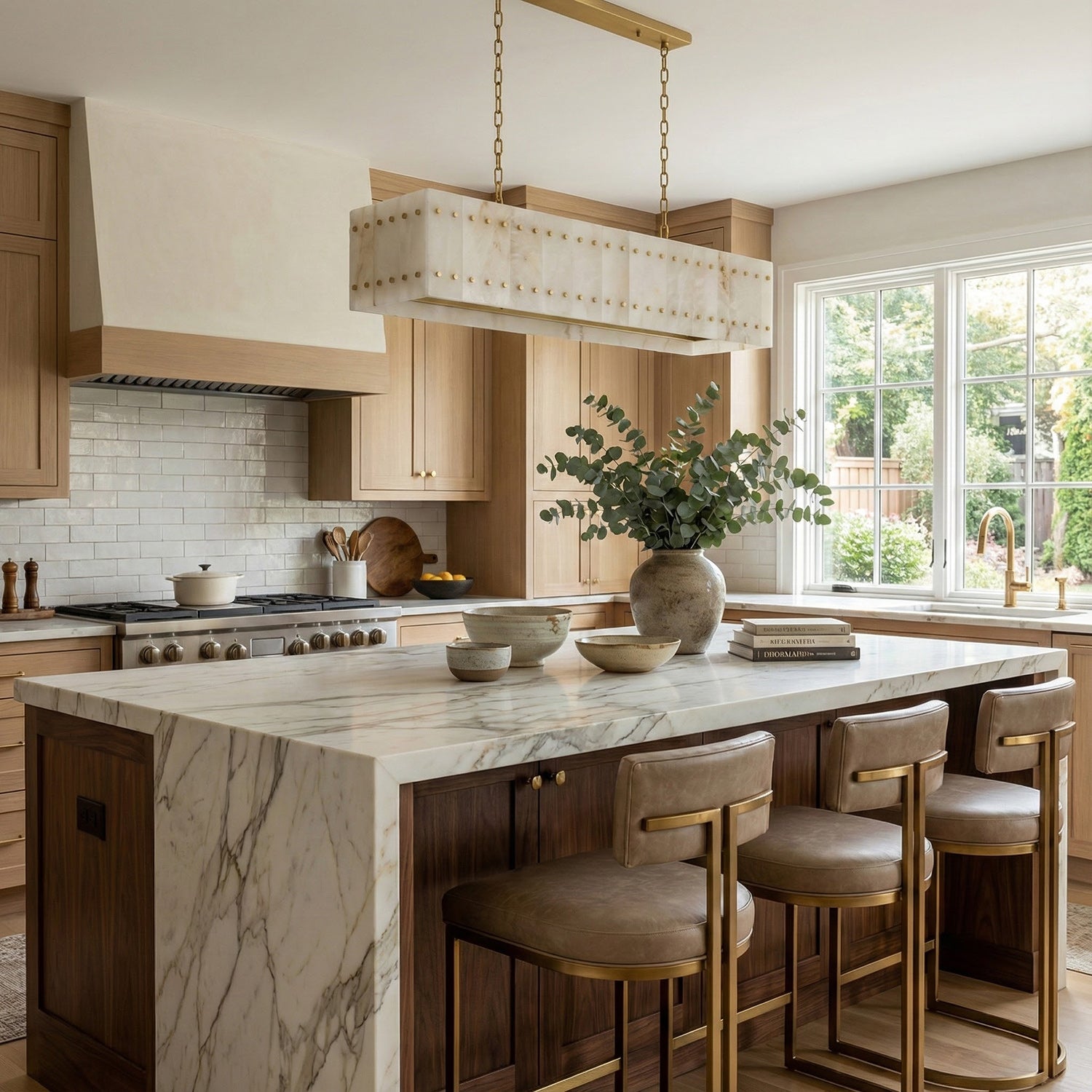 Akoya Contemporary Art Alabaster Cube Alabaster Chandelier