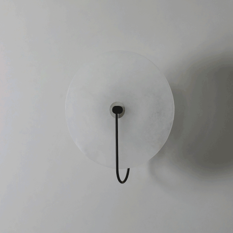 Elaris Alabaster Globe Wall Lamp - Blowlighting