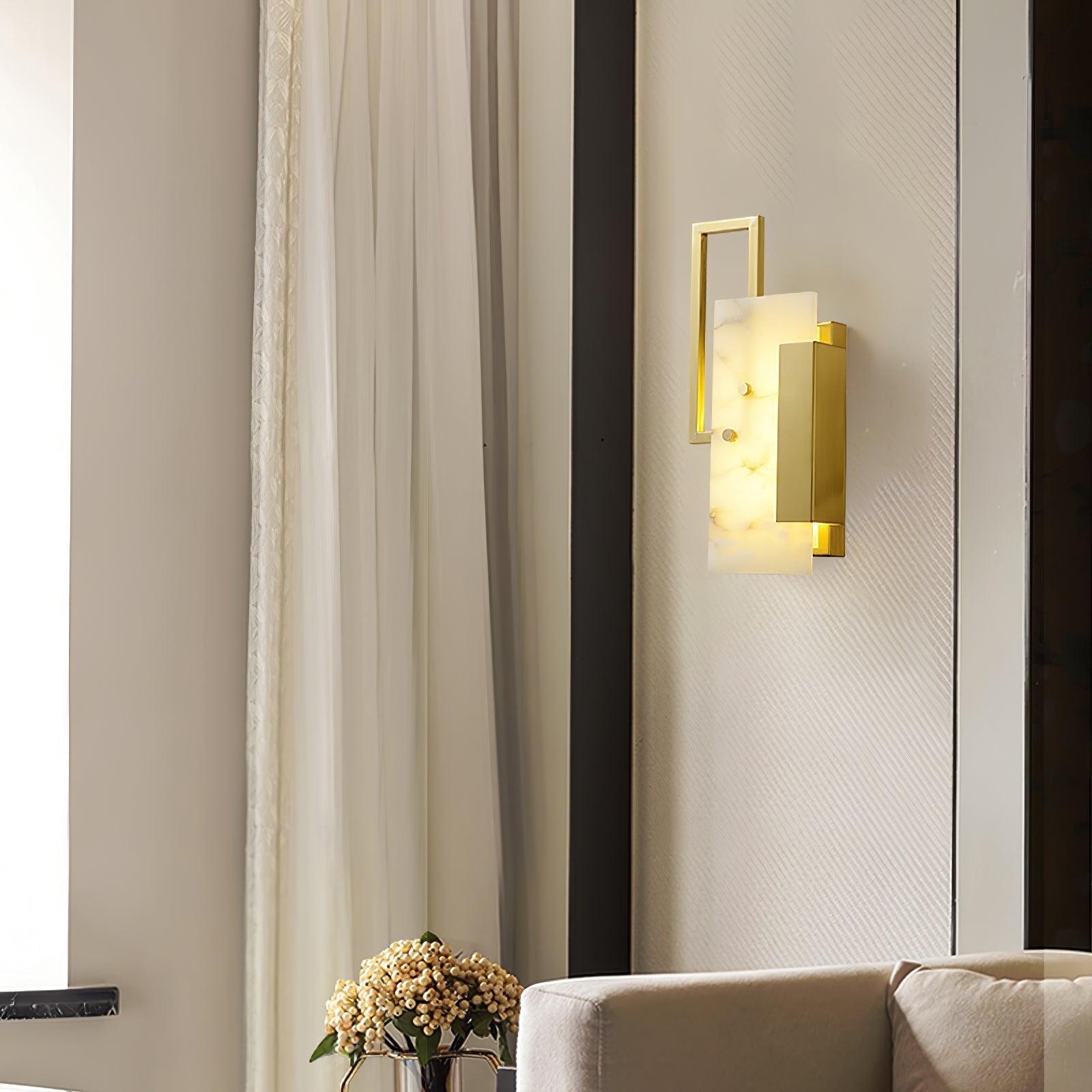 Orion Alabaster Wall Lamp - Blowlighting