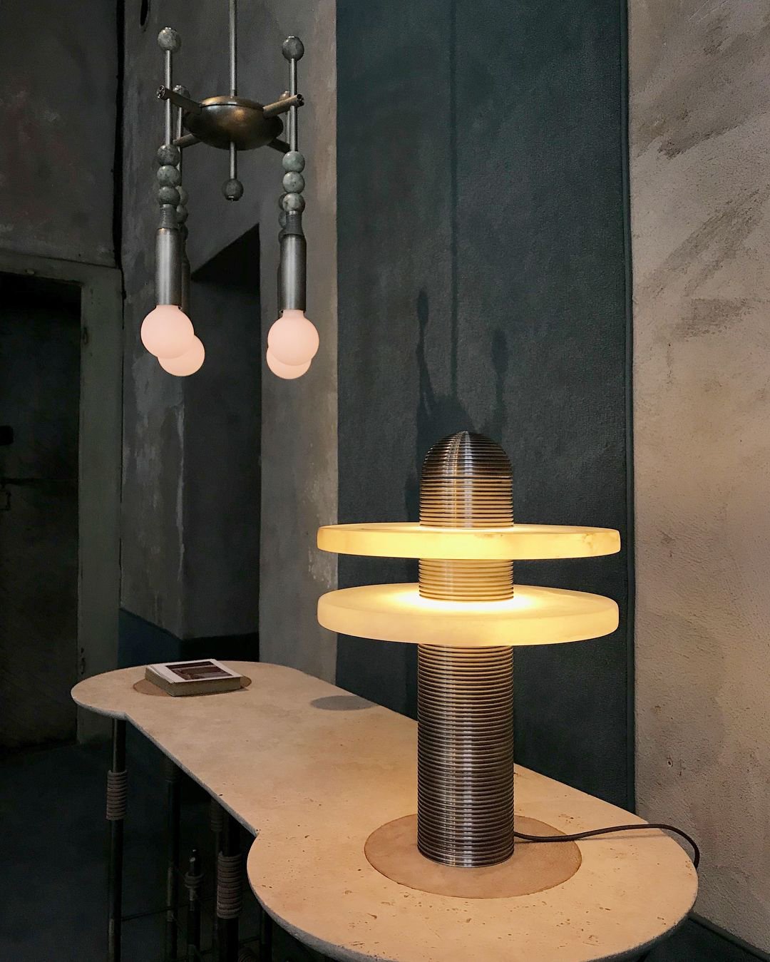 Nerio Modern Alabaster Table Lamp - Blowlighting