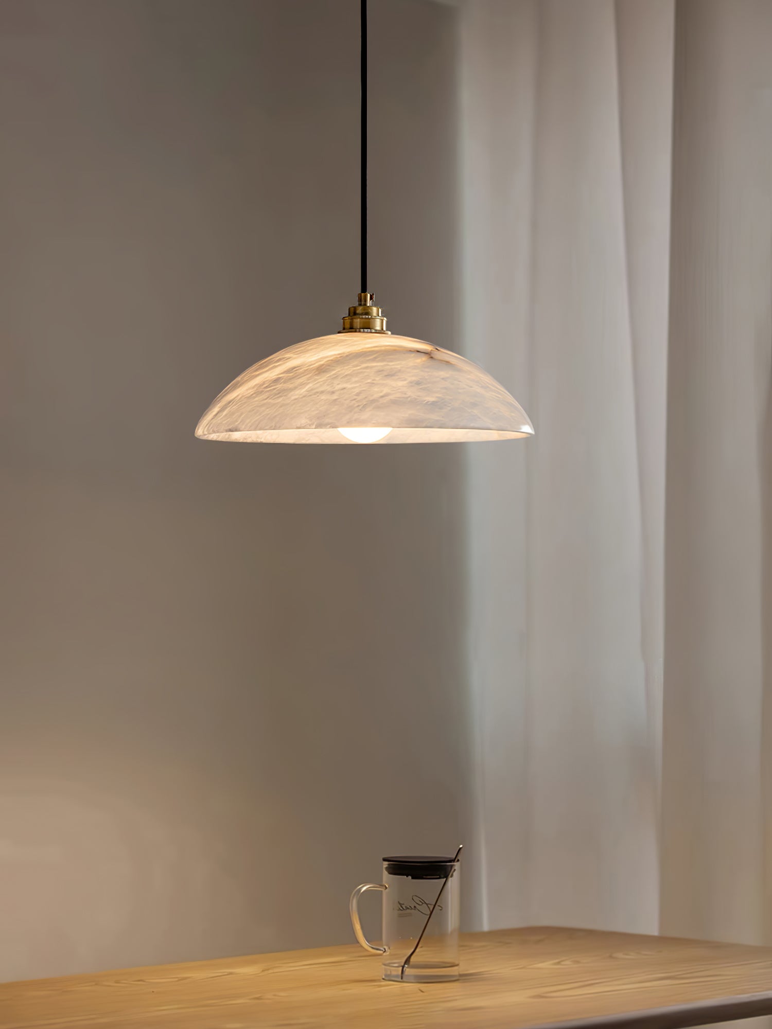 Nerea Minimalist Alabaster Pendant Light - Blowlighting