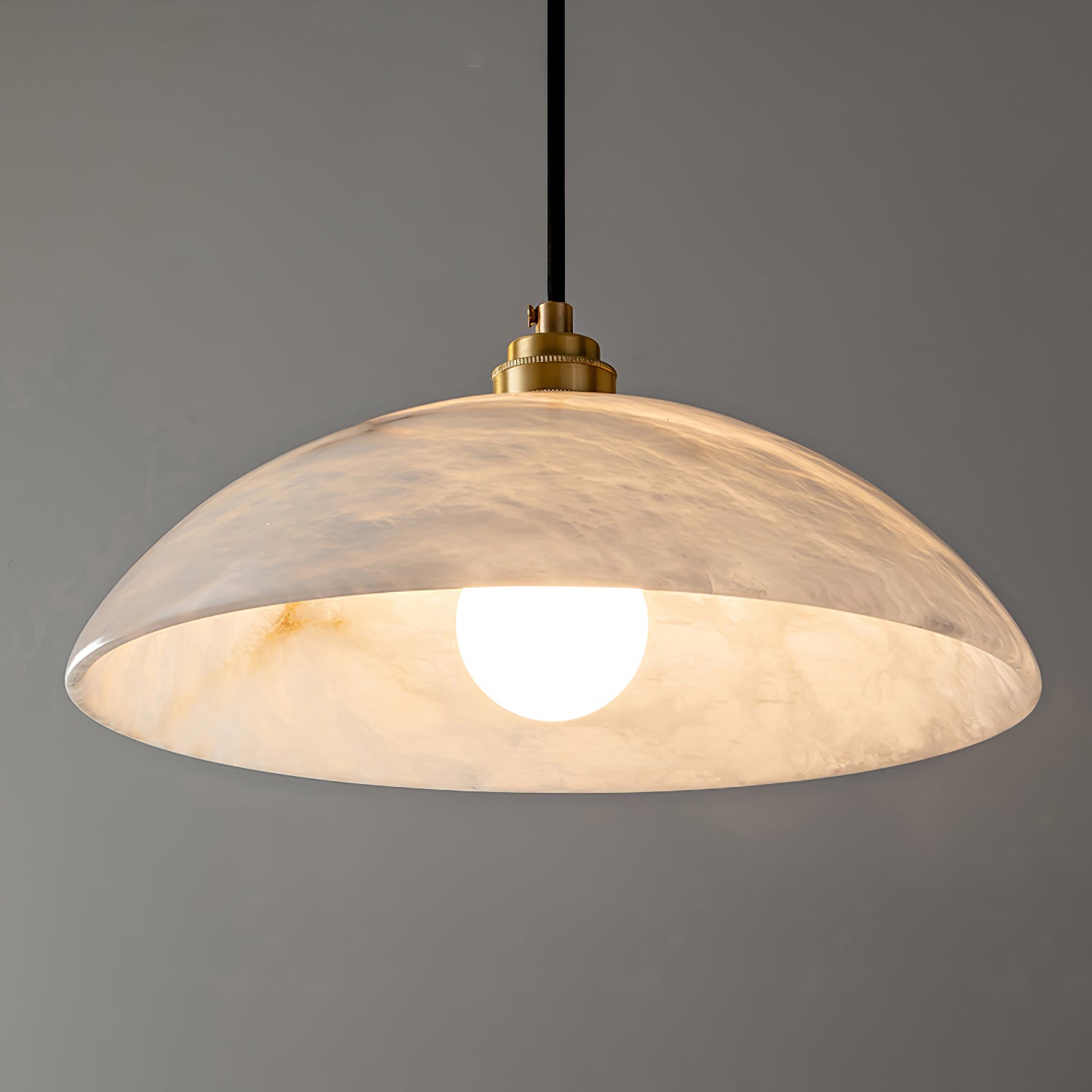 Nerea Minimalist Alabaster Pendant Light - Blowlighting