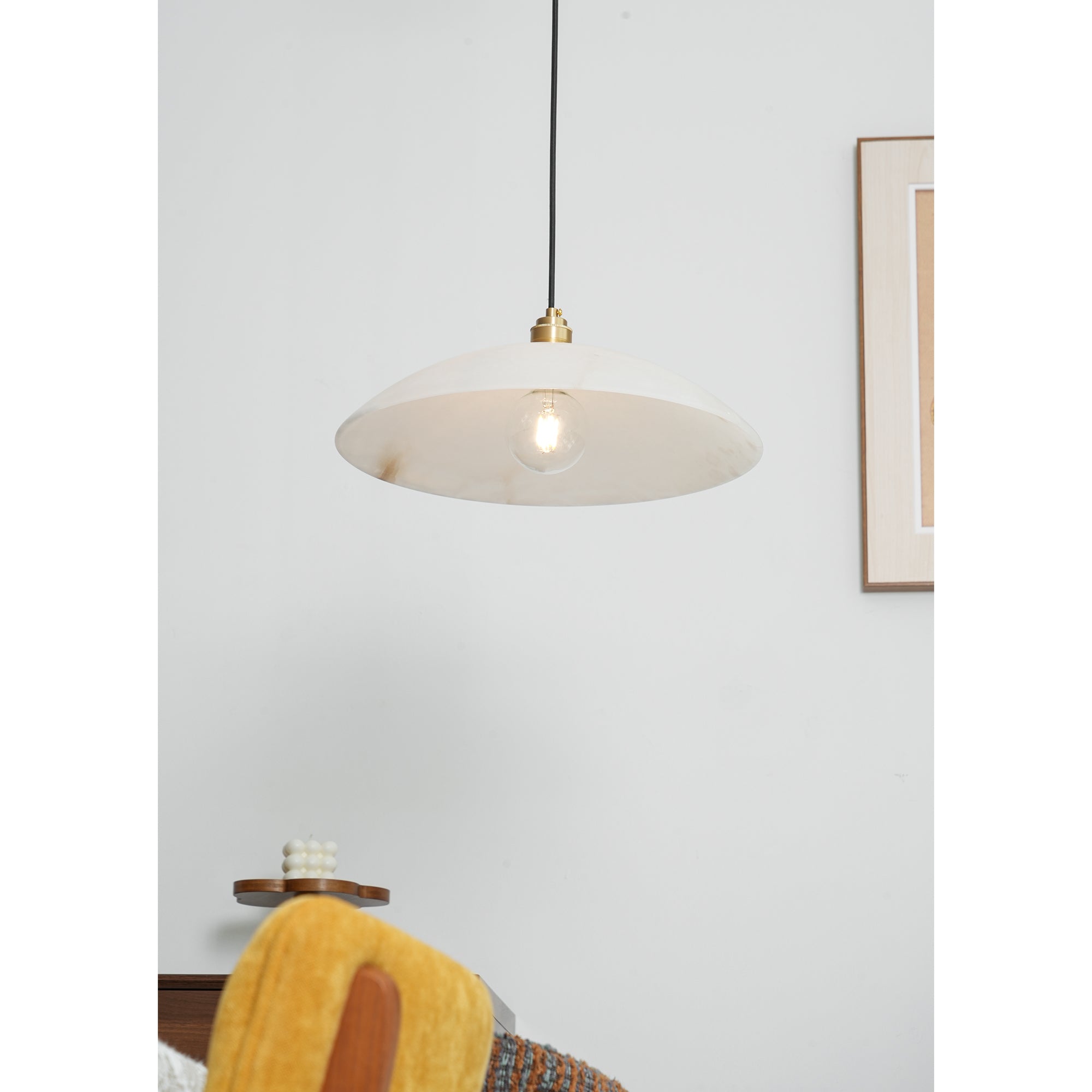 Nerea Minimalist Alabaster Pendant Light - Blowlighting