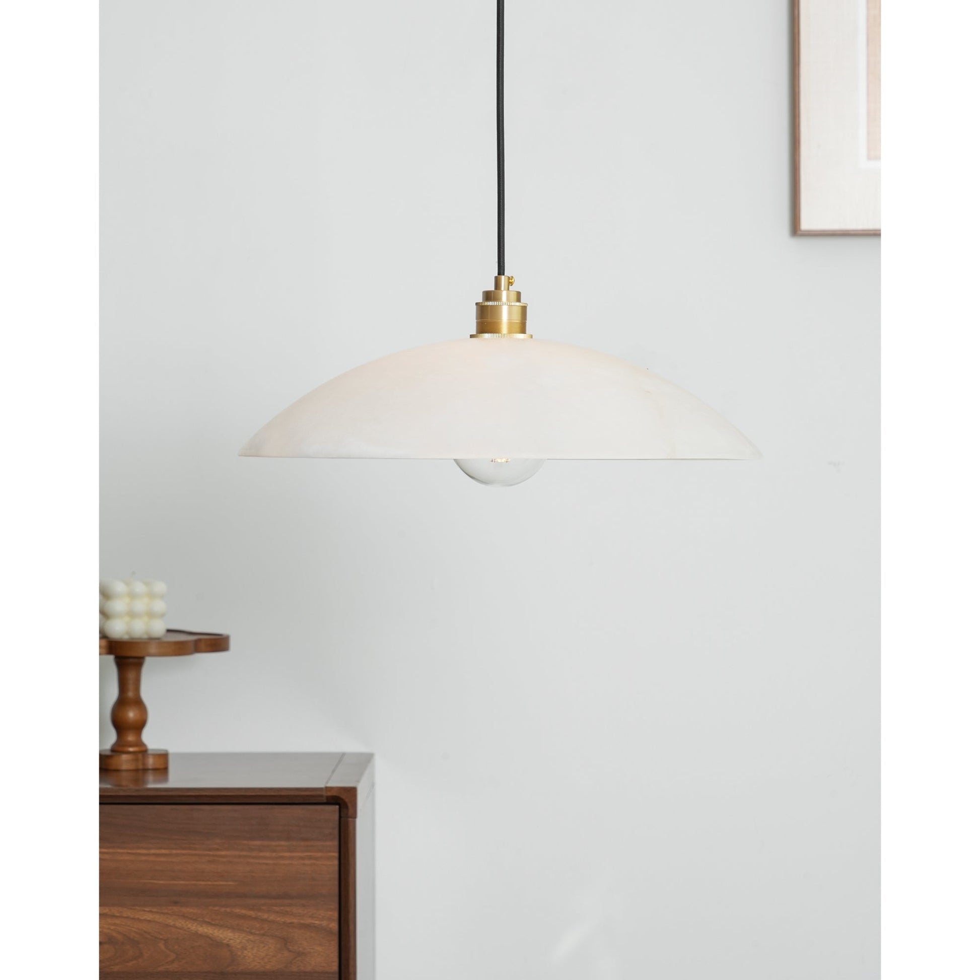 Nerea Minimalist Alabaster Pendant Light - Blowlighting