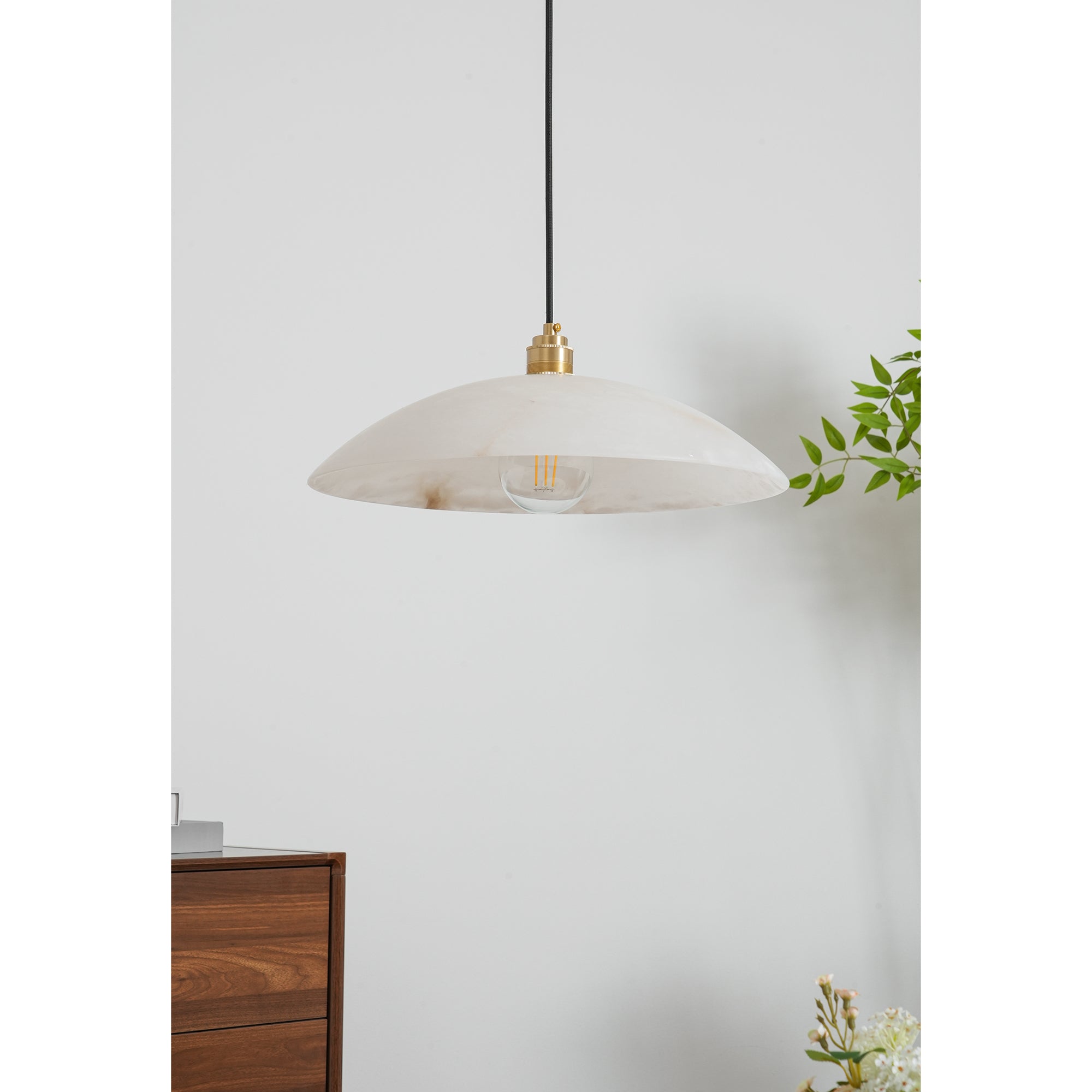 Nerea Minimalist Alabaster Pendant Light - Blowlighting