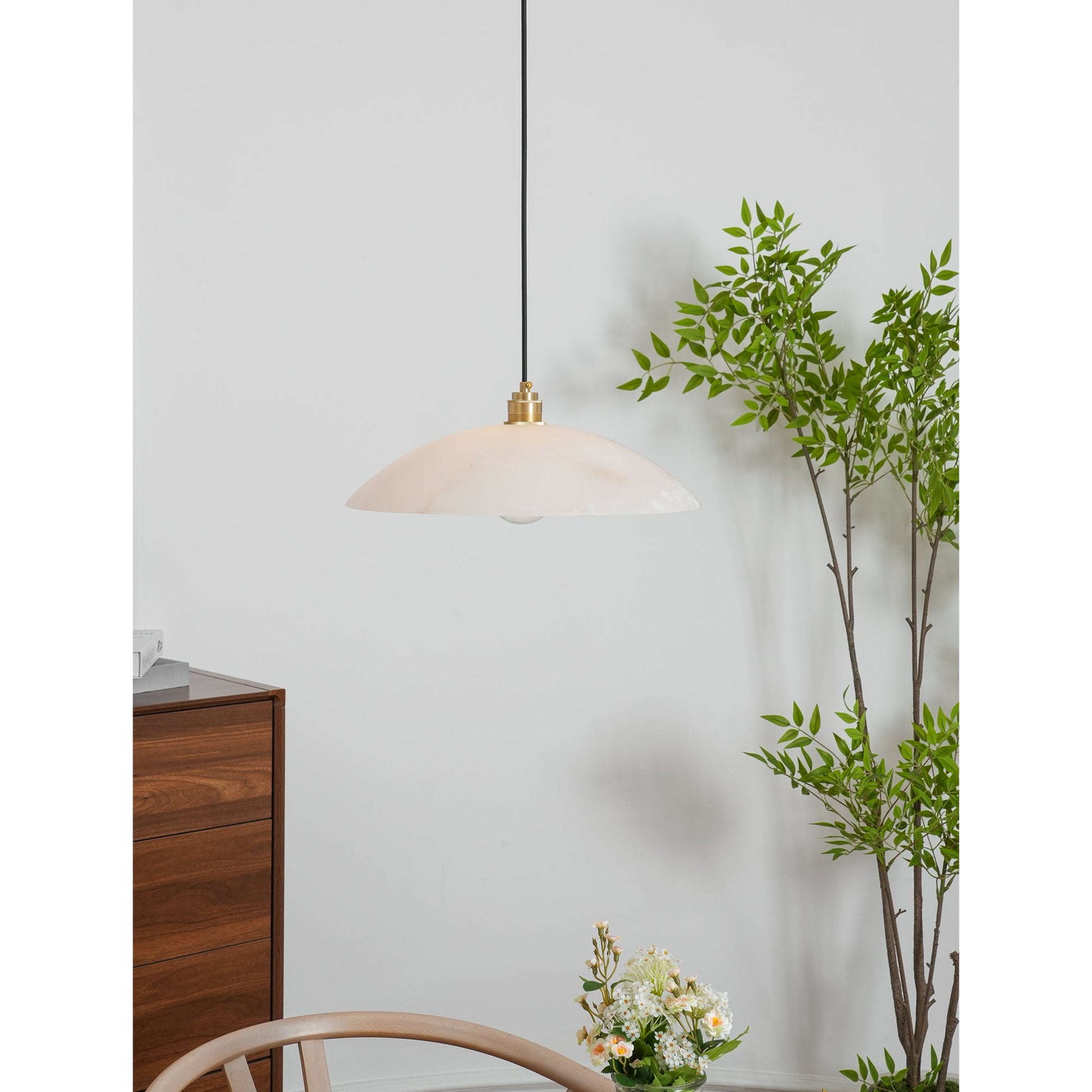 Nerea Minimalist Alabaster Pendant Light - Blowlighting