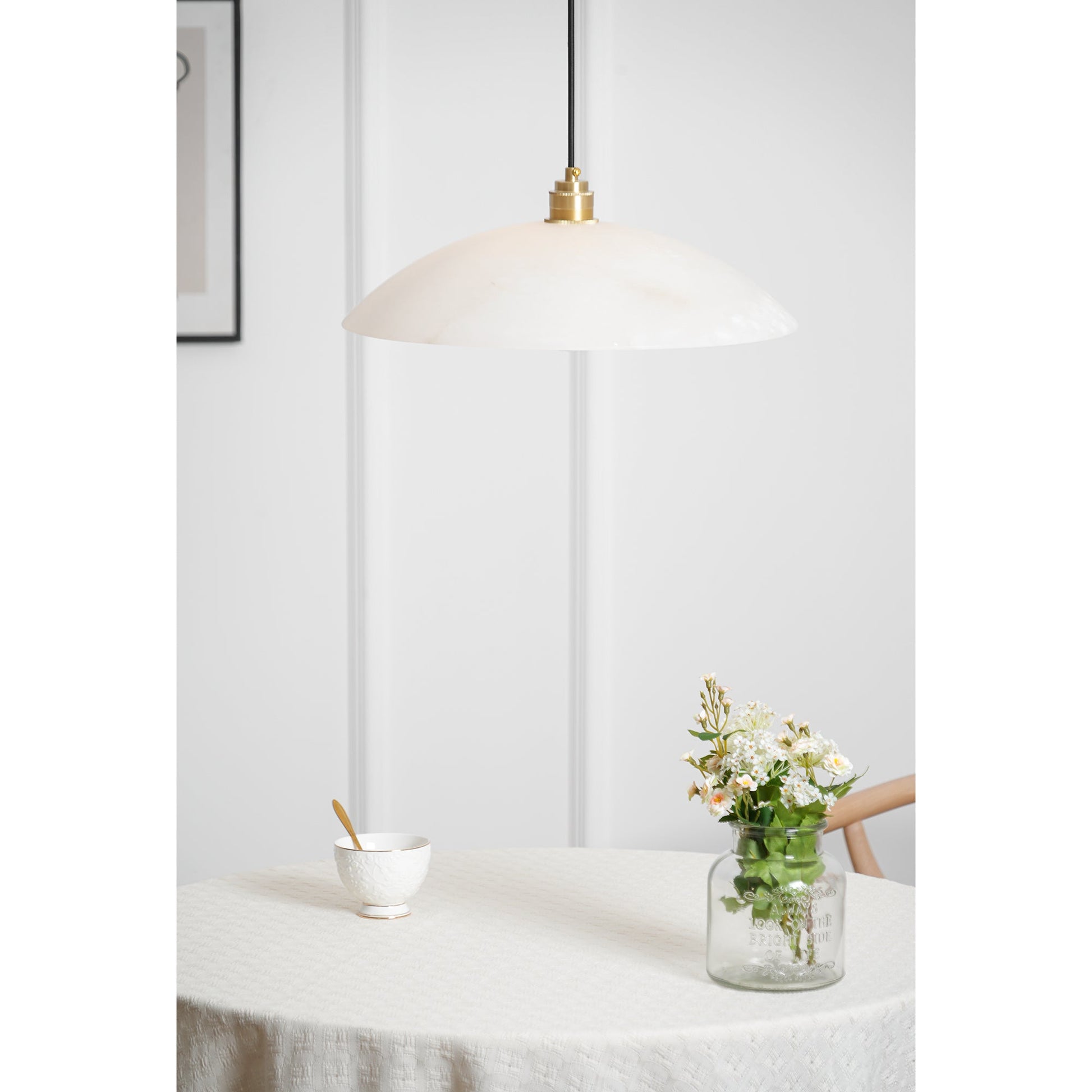 Nerea Minimalist Alabaster Pendant Light - Blowlighting