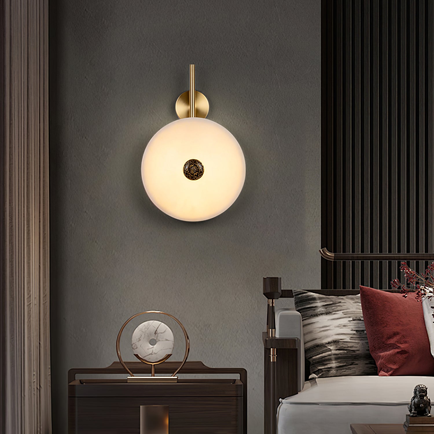 Evadne Alabaster Wall Lamp - Blowlighting