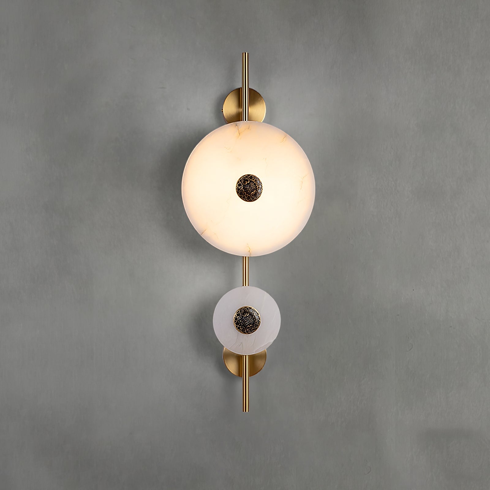 Evadne Alabaster Wall Lamp - Blowlighting