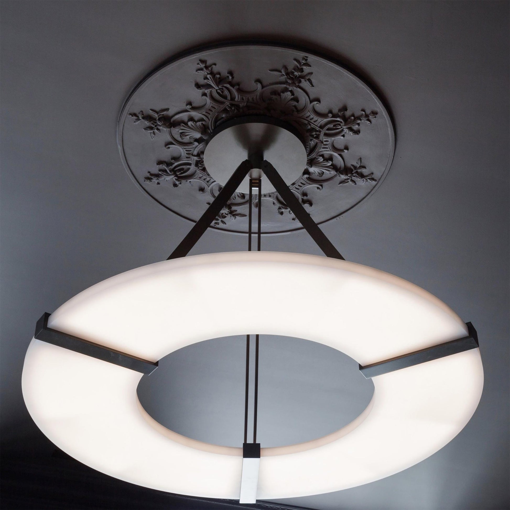 Althea Alabaster Ring Pendant Light - Blowlighting
