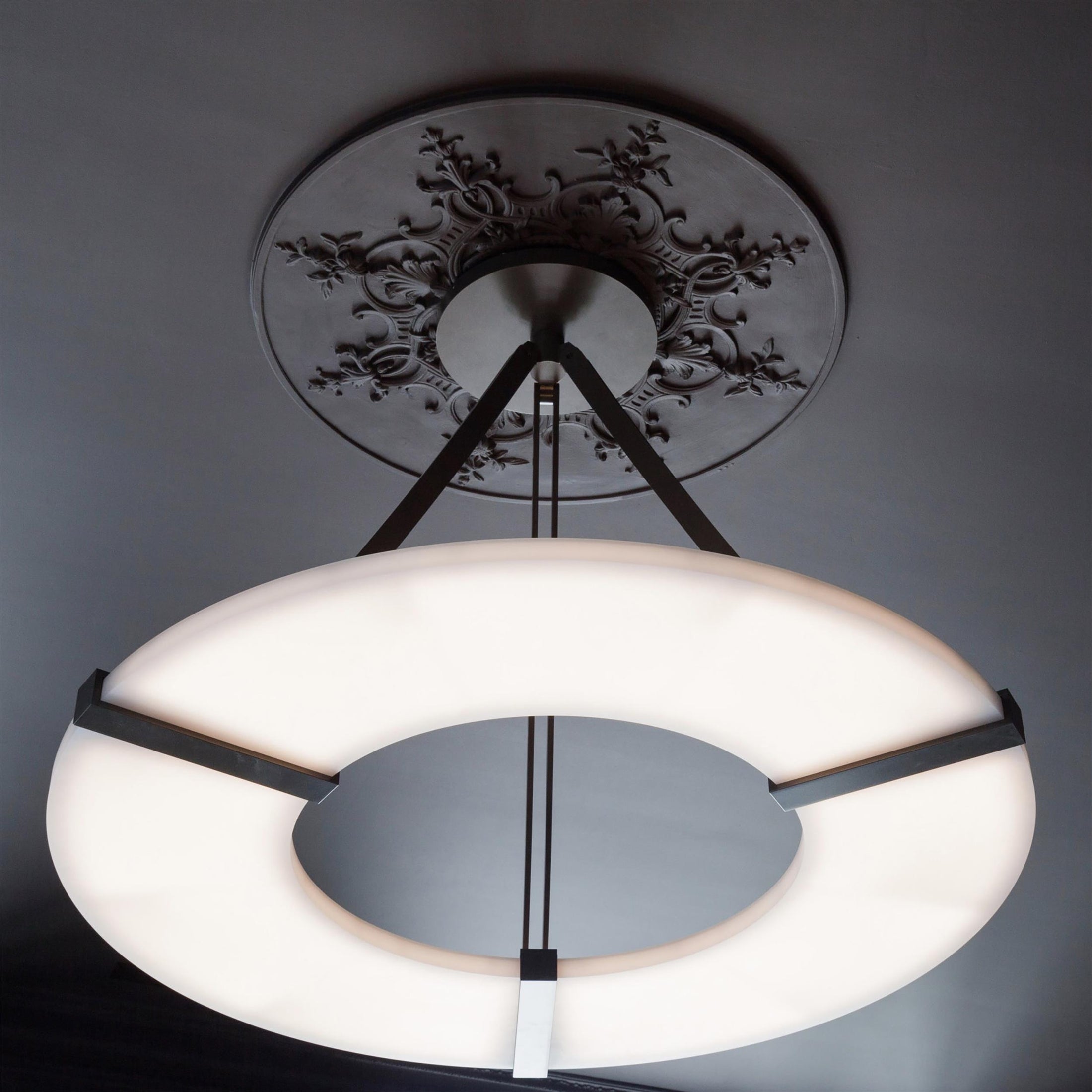 Althea Alabaster Ring Pendant Light - Blowlighting