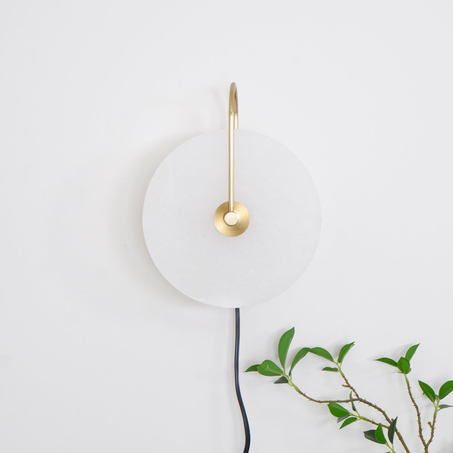 Ceraeyra Alabaster Globe Wall Light - Blowlighting