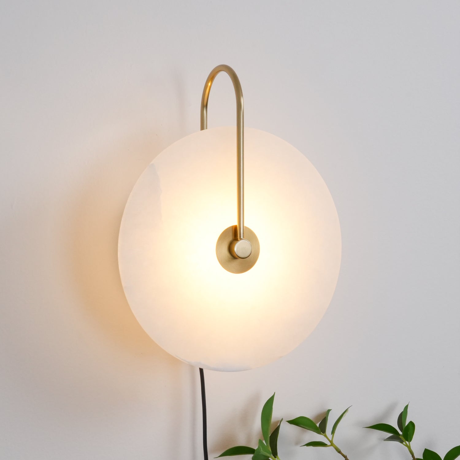 Ceraeyra Alabaster Globe Wall Light - Blowlighting
