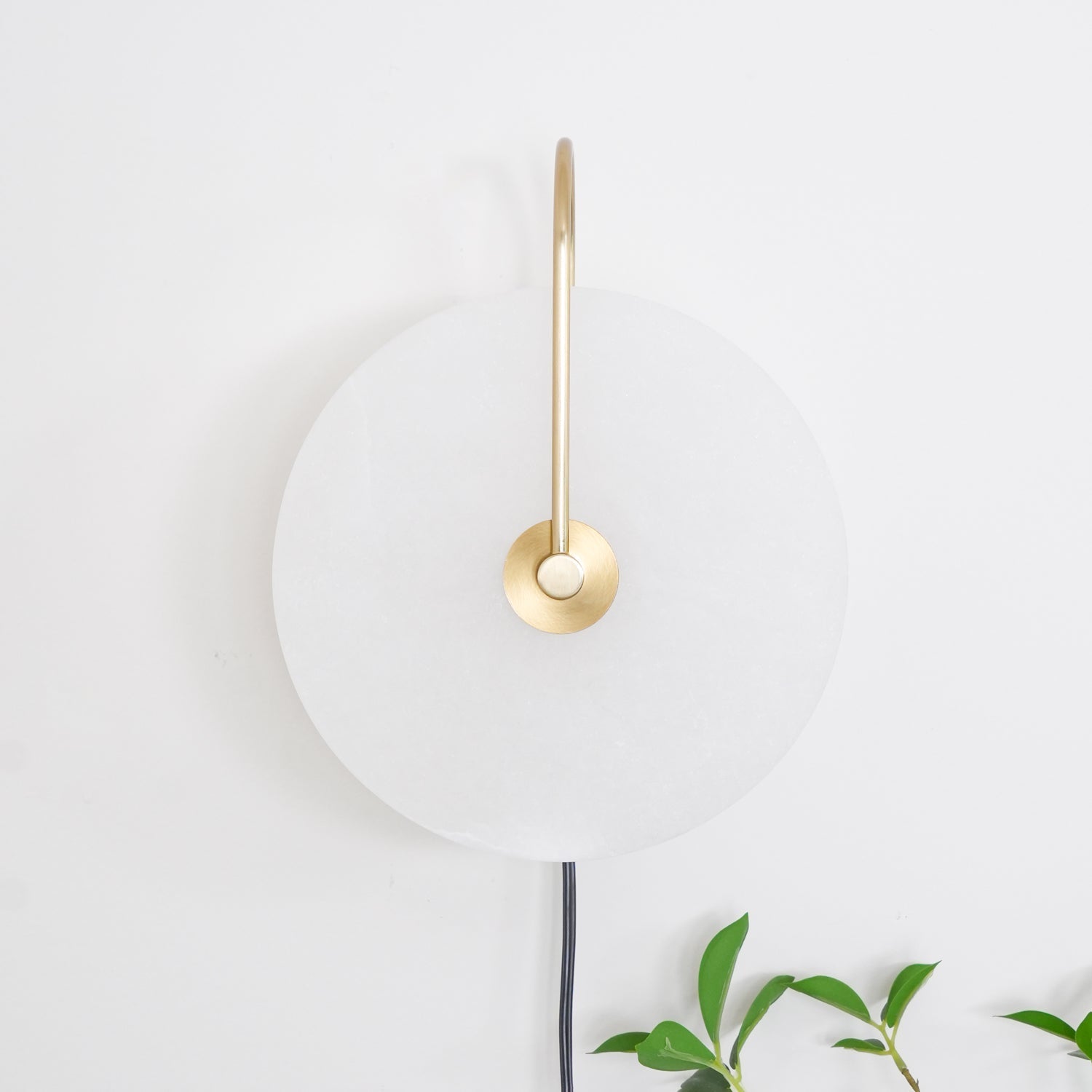 Ceraeyra Alabaster Globe Wall Light - Blowlighting