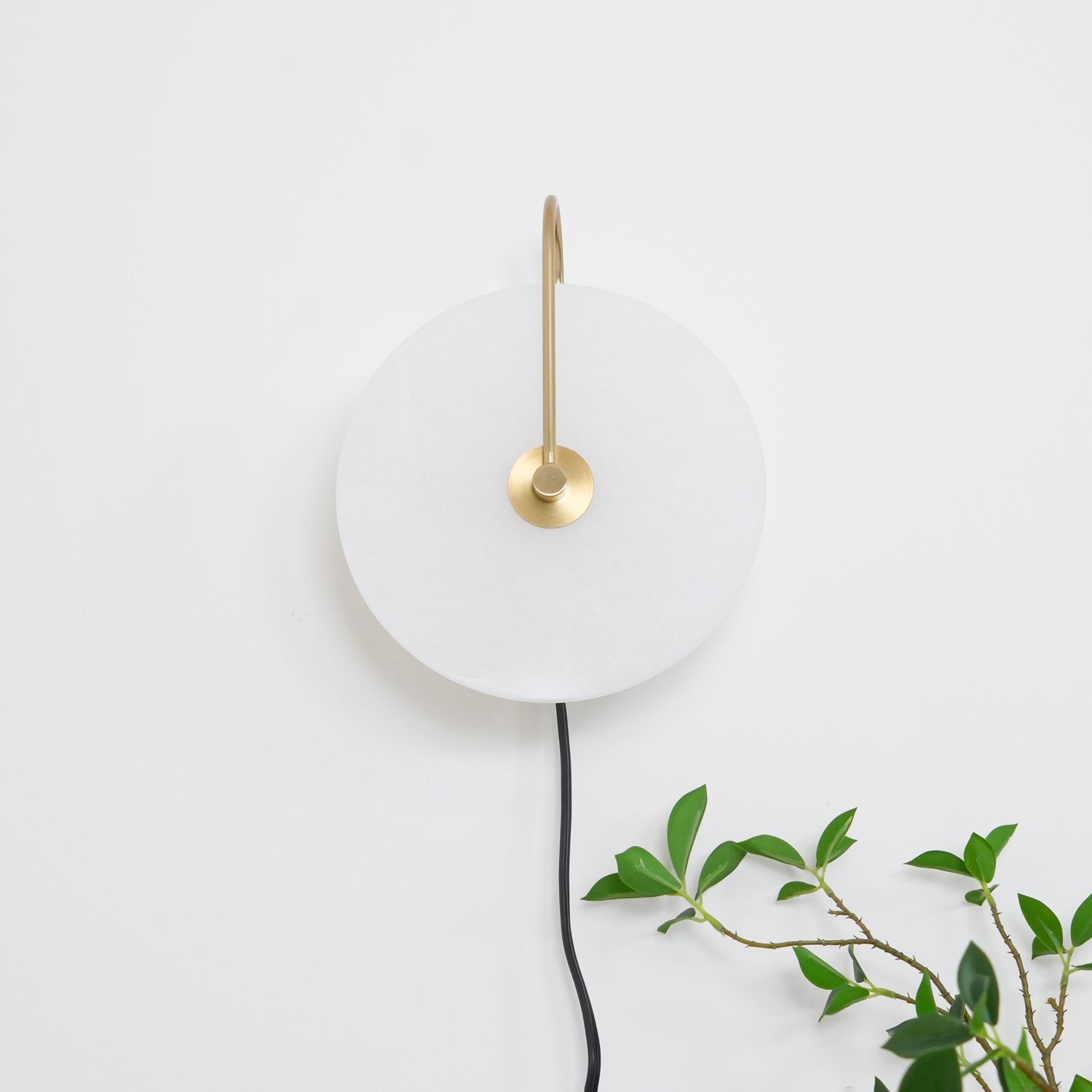 Ceraeyra Alabaster Globe Wall Light - Blowlighting