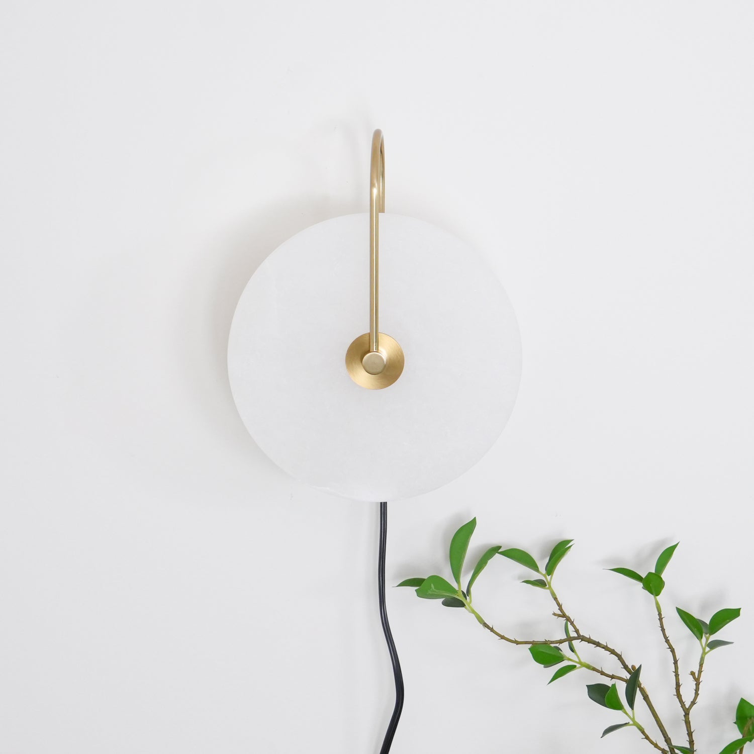 Ceraeyra Alabaster Globe Wall Light - Blowlighting